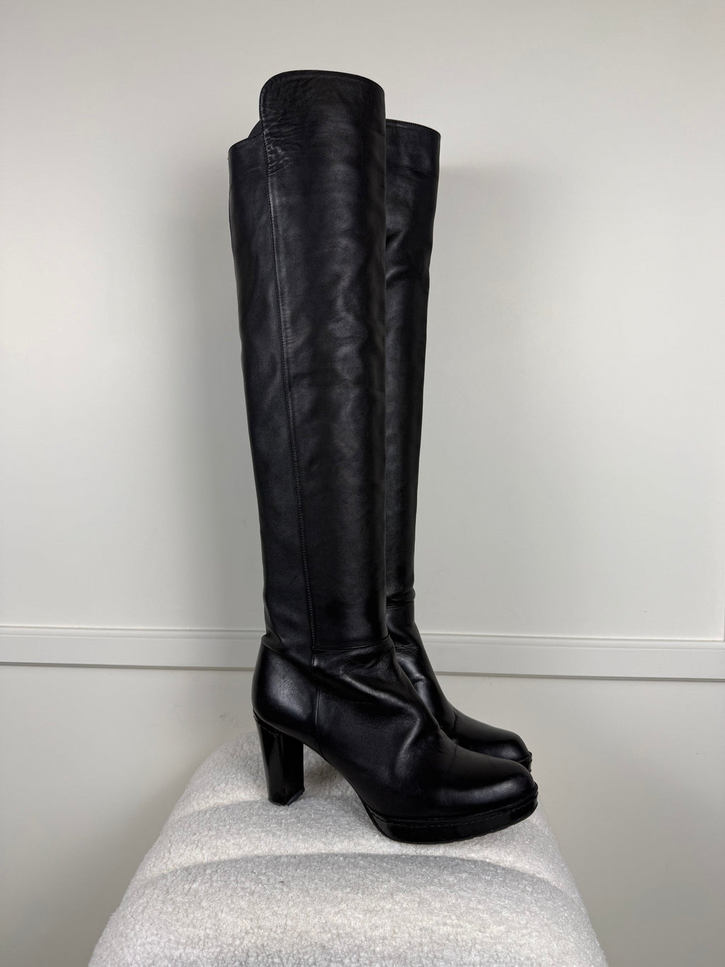 Stuart Weitzman Kniehohe Stiefel – Schwarz – Gr. 38 EU