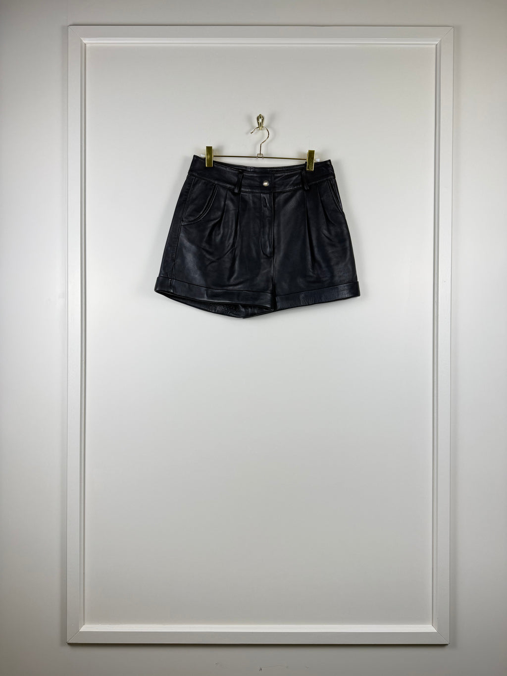 Maje Lammleder-Shorts – Schwarz – Gr. 36 DE (38 FR)