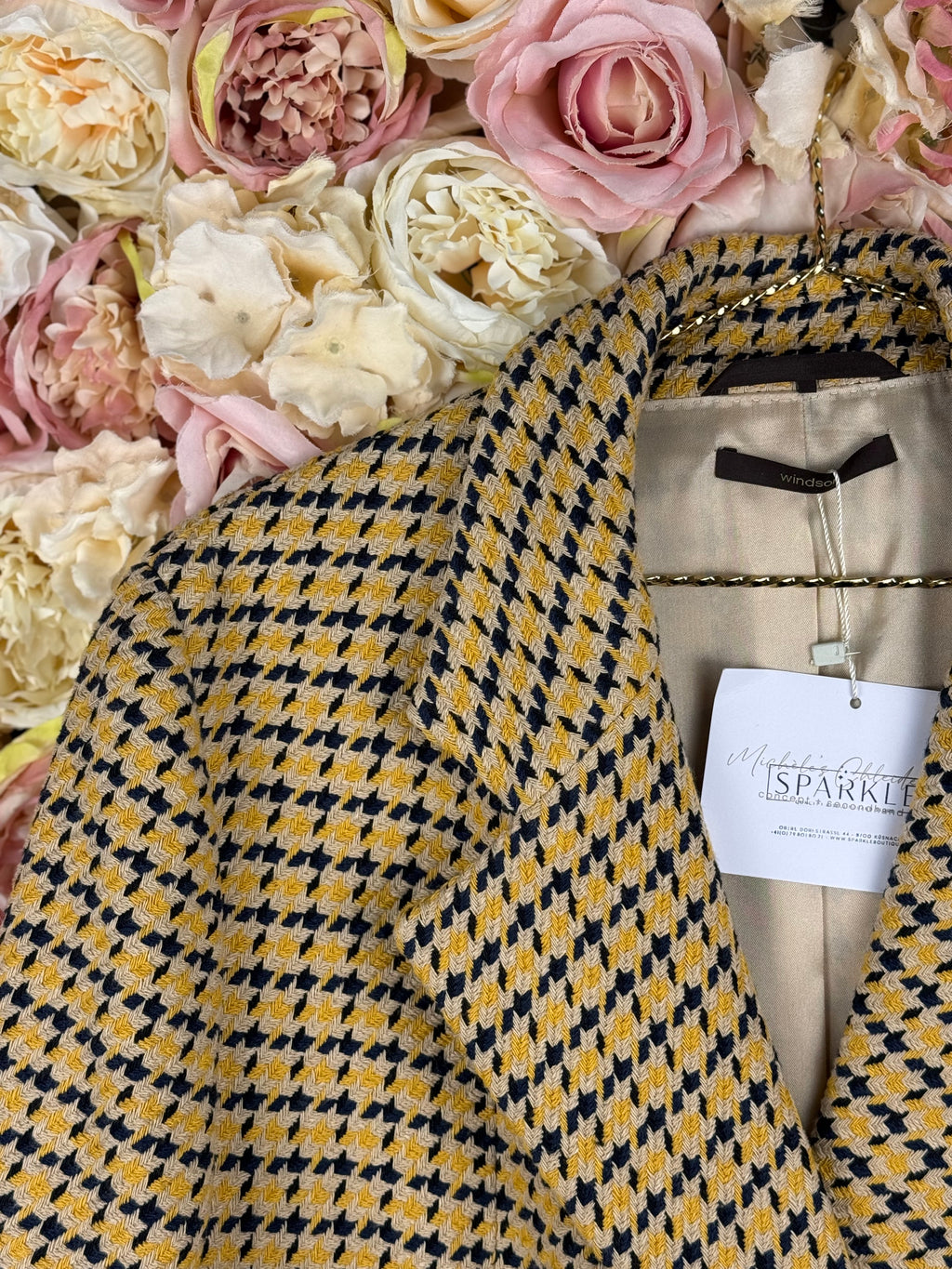 Windsor Coat Houndstooth Pattern