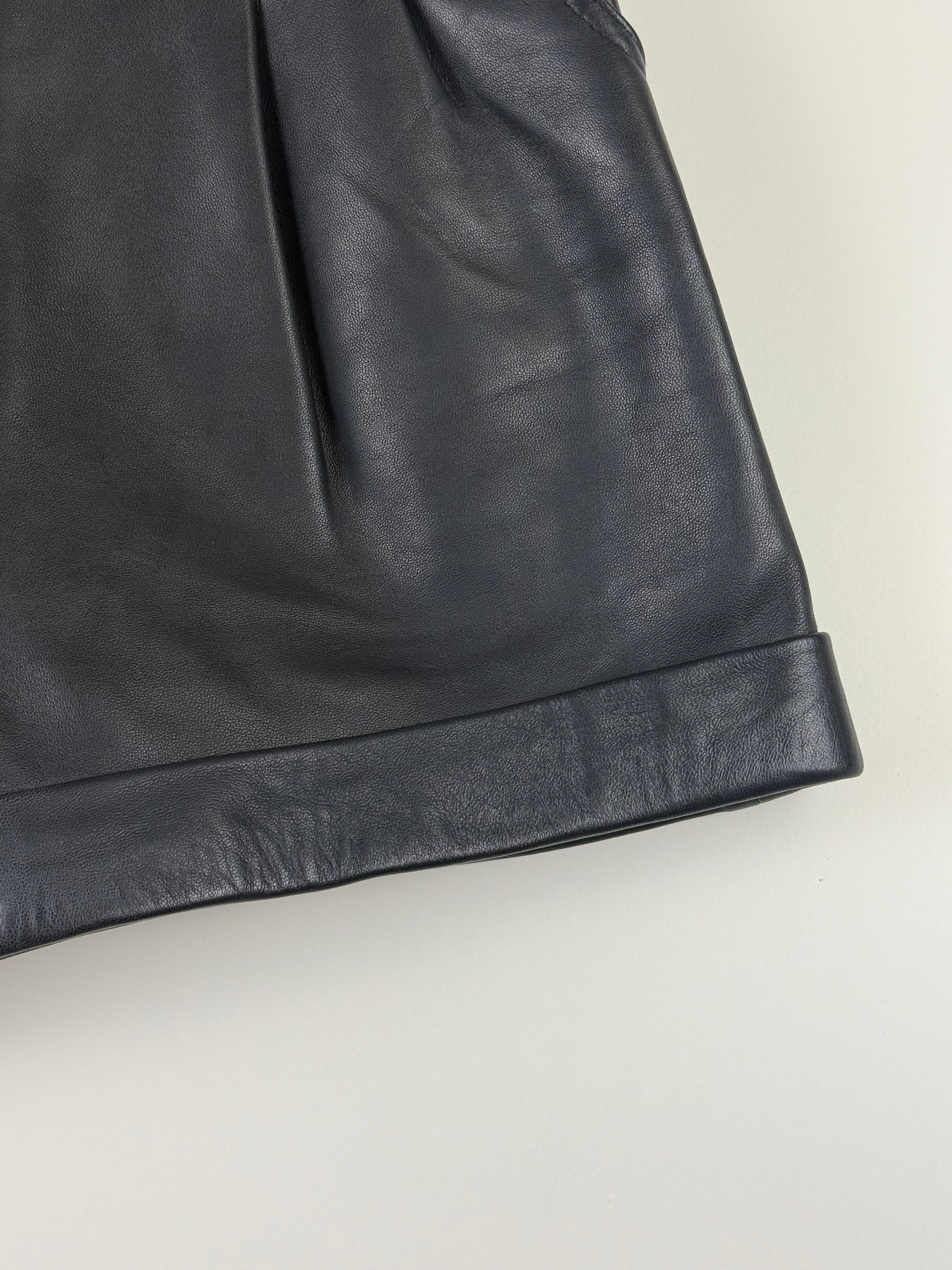 Maje Lammleder-Shorts – Schwarz – Gr. 36 DE (38 FR)