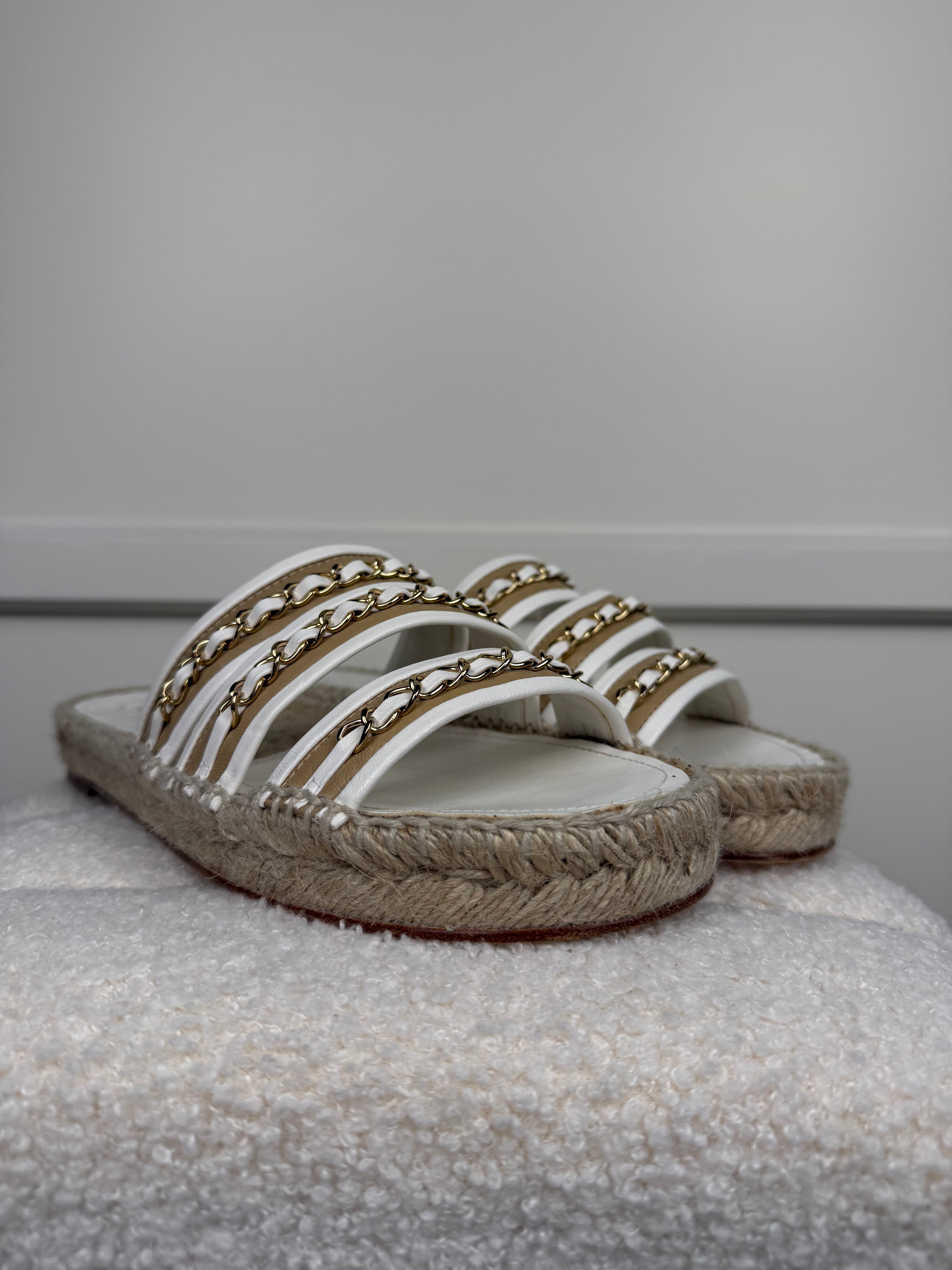 Chanel Chain Sandals White Beige Sz. 39 EU