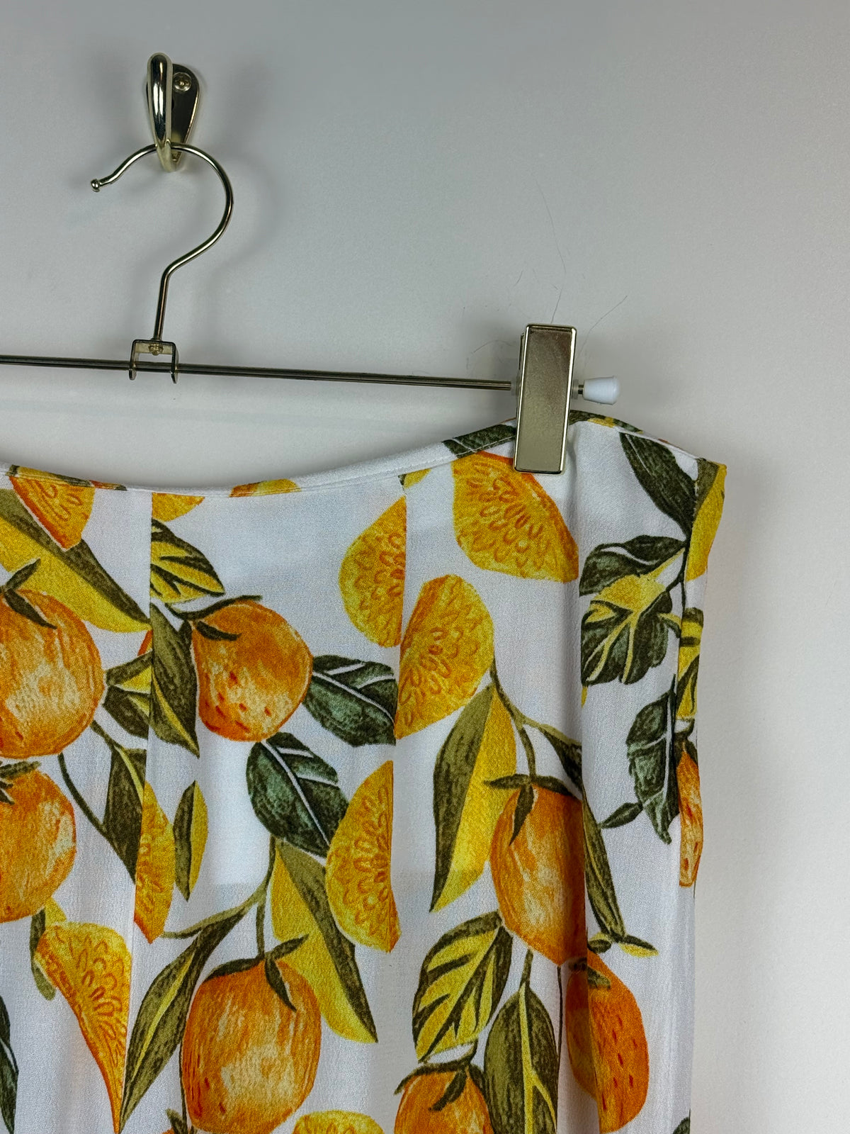 Never Fully Dressed Lemon Pants Sz. 38 DE