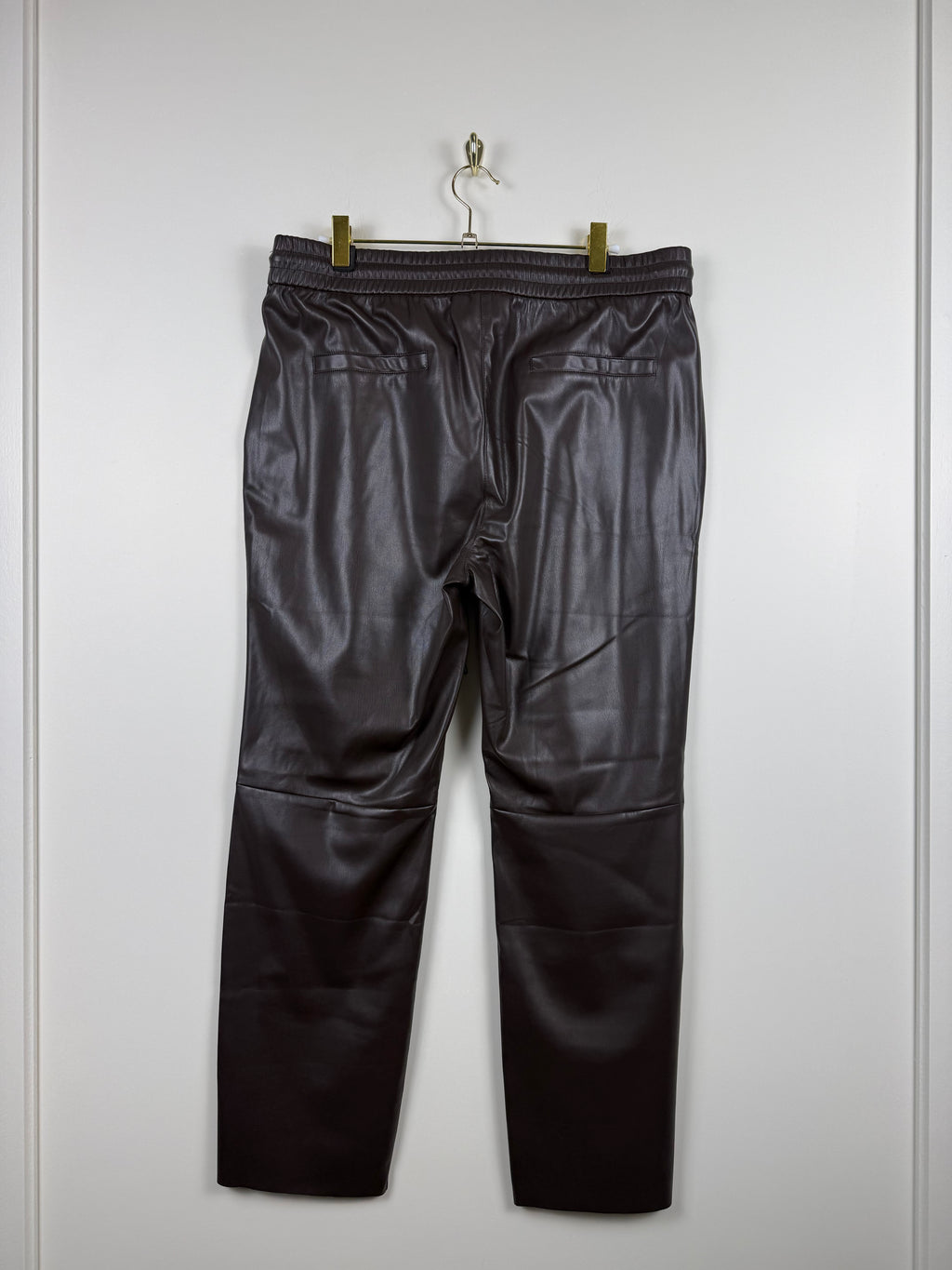 Juvia Lederimitat-Hose – Braun – Gr. L