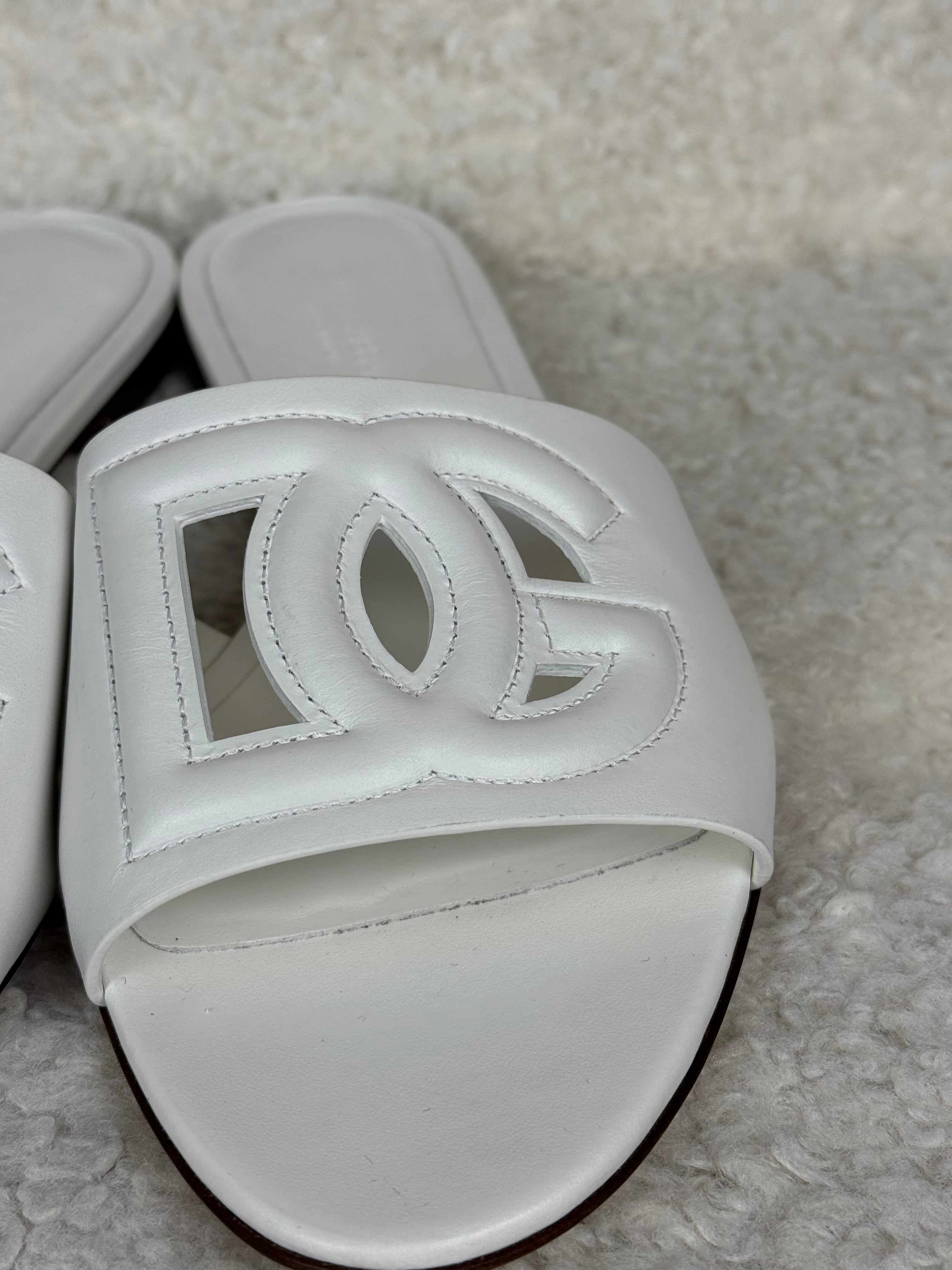 Dolce & Gabbana Calfskin Sandals White Sz. 40 EU