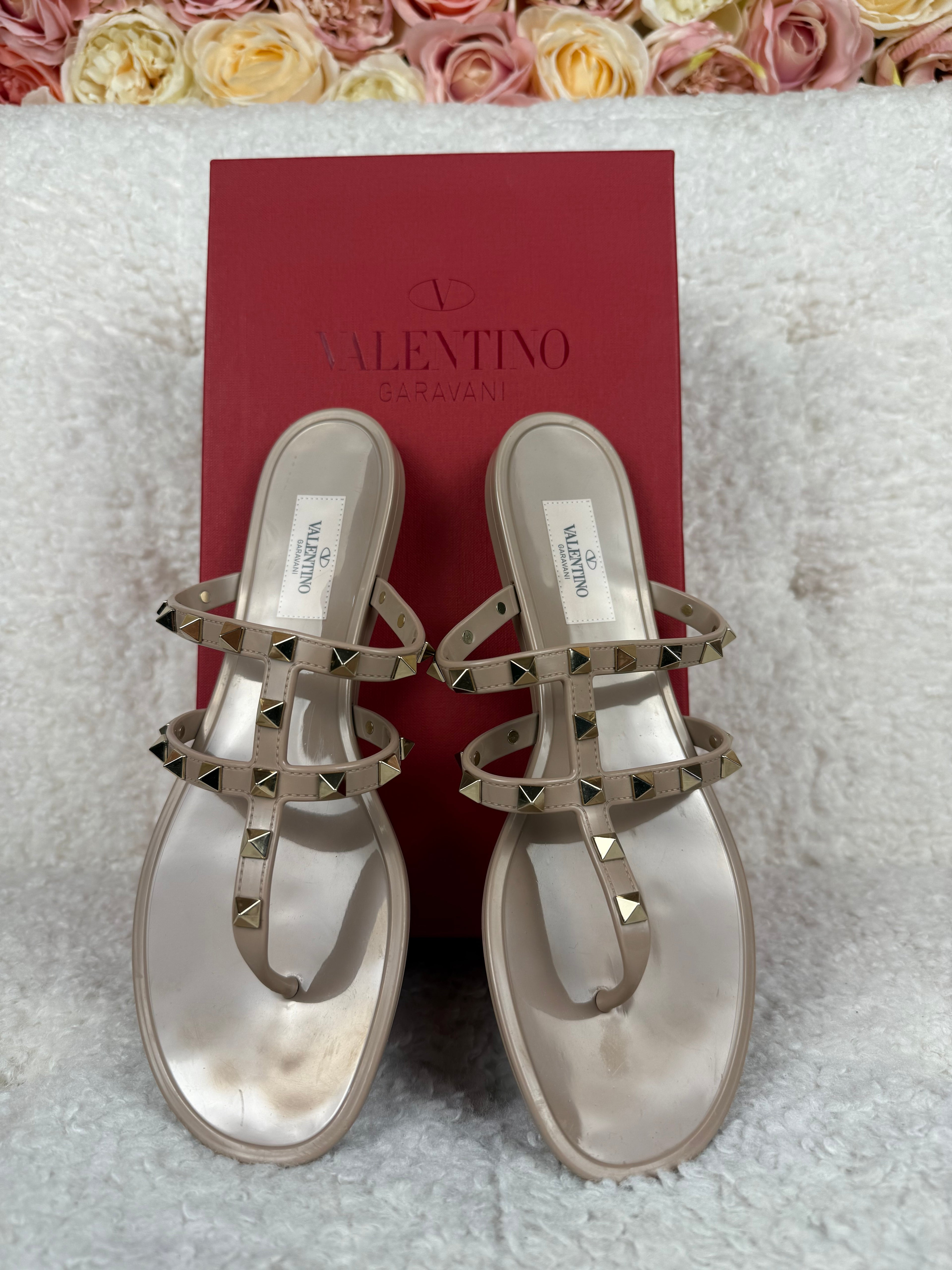 Valentino Rockstud Flip Flops Nude Sz. 38 EU