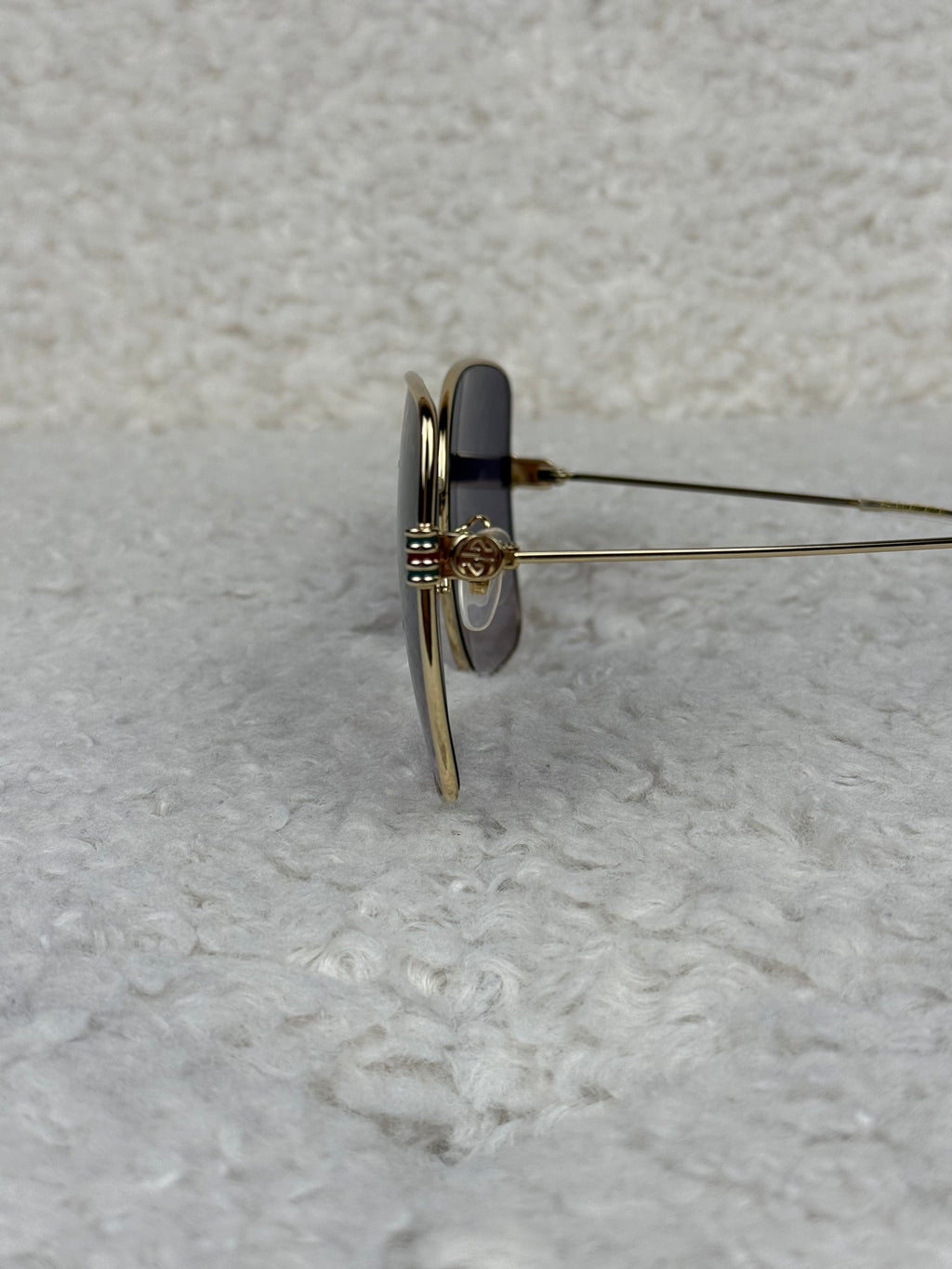Gucci Metal Frame Sunglasses Gold Grey