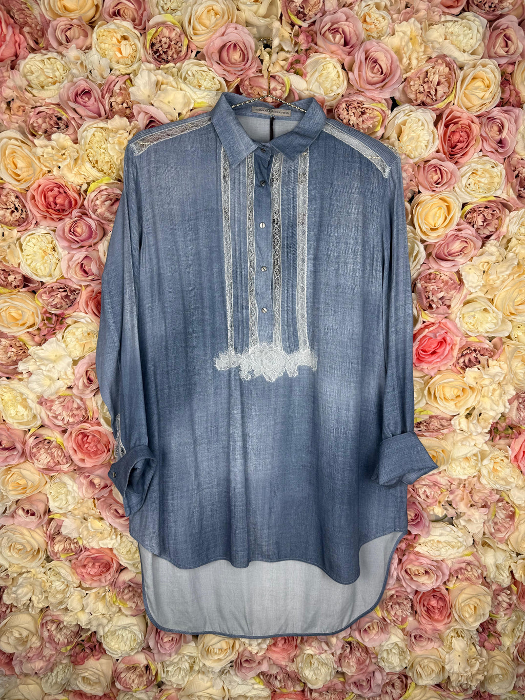 Ermanno Scervino blouse jeans look