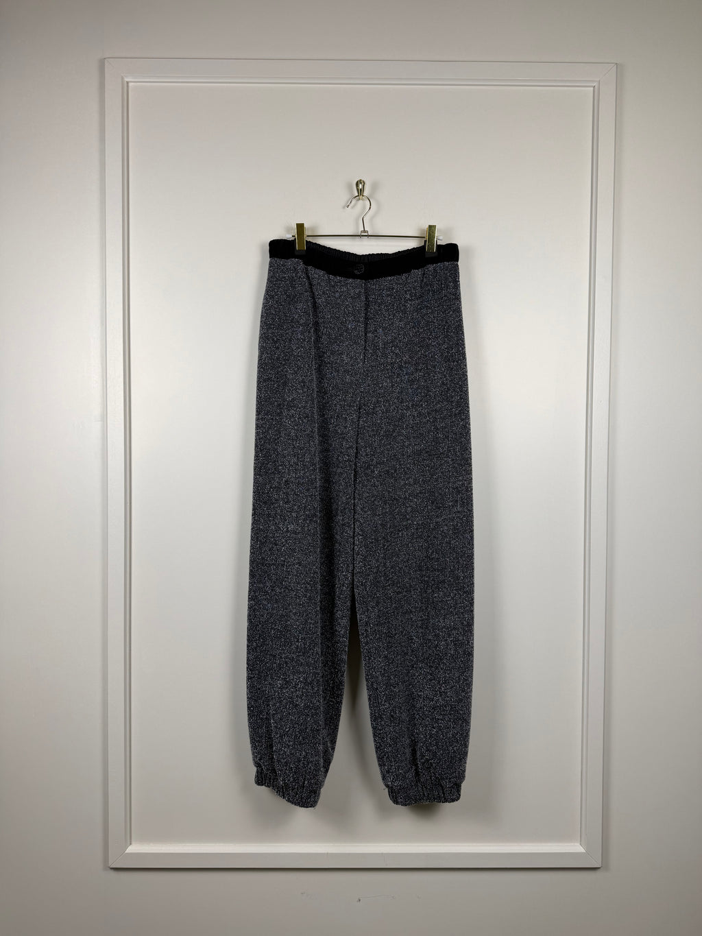 Chanel Jogginghose – Grau/Schwarz – Gr. 38 DE (40 FR)