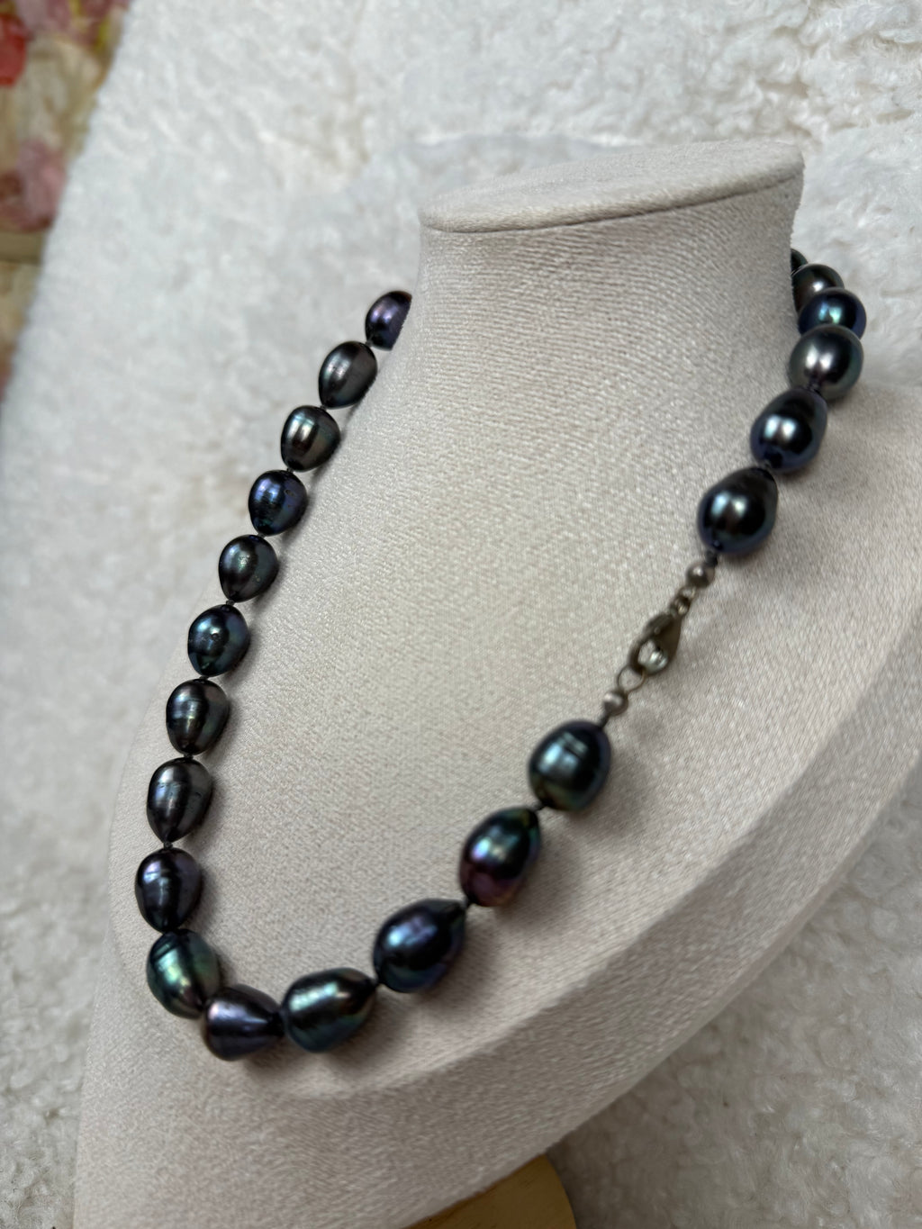 No Name Necklace Freshwater Pearls Dark