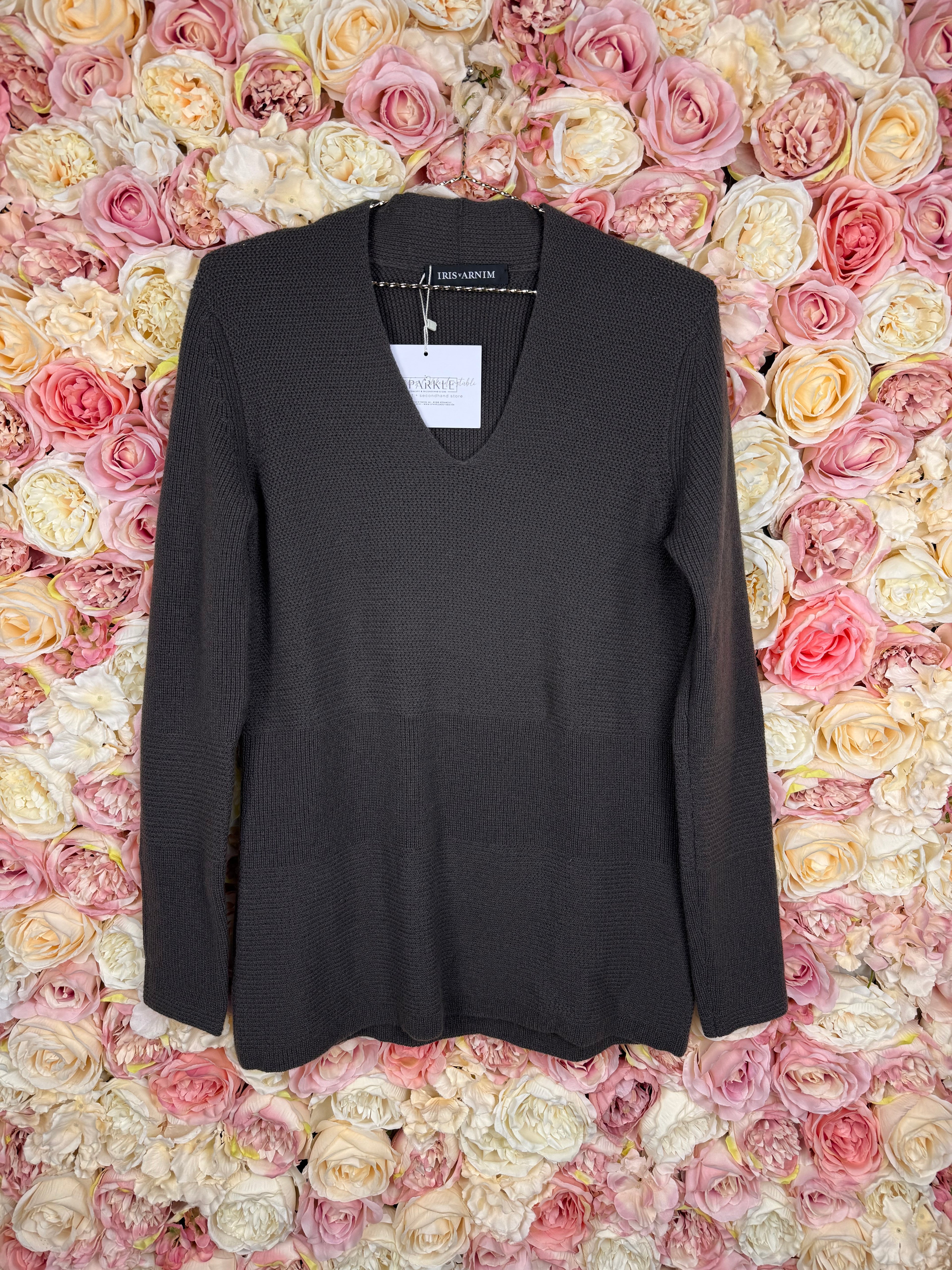 Iris von Arnim Sweater V-Neck Brown