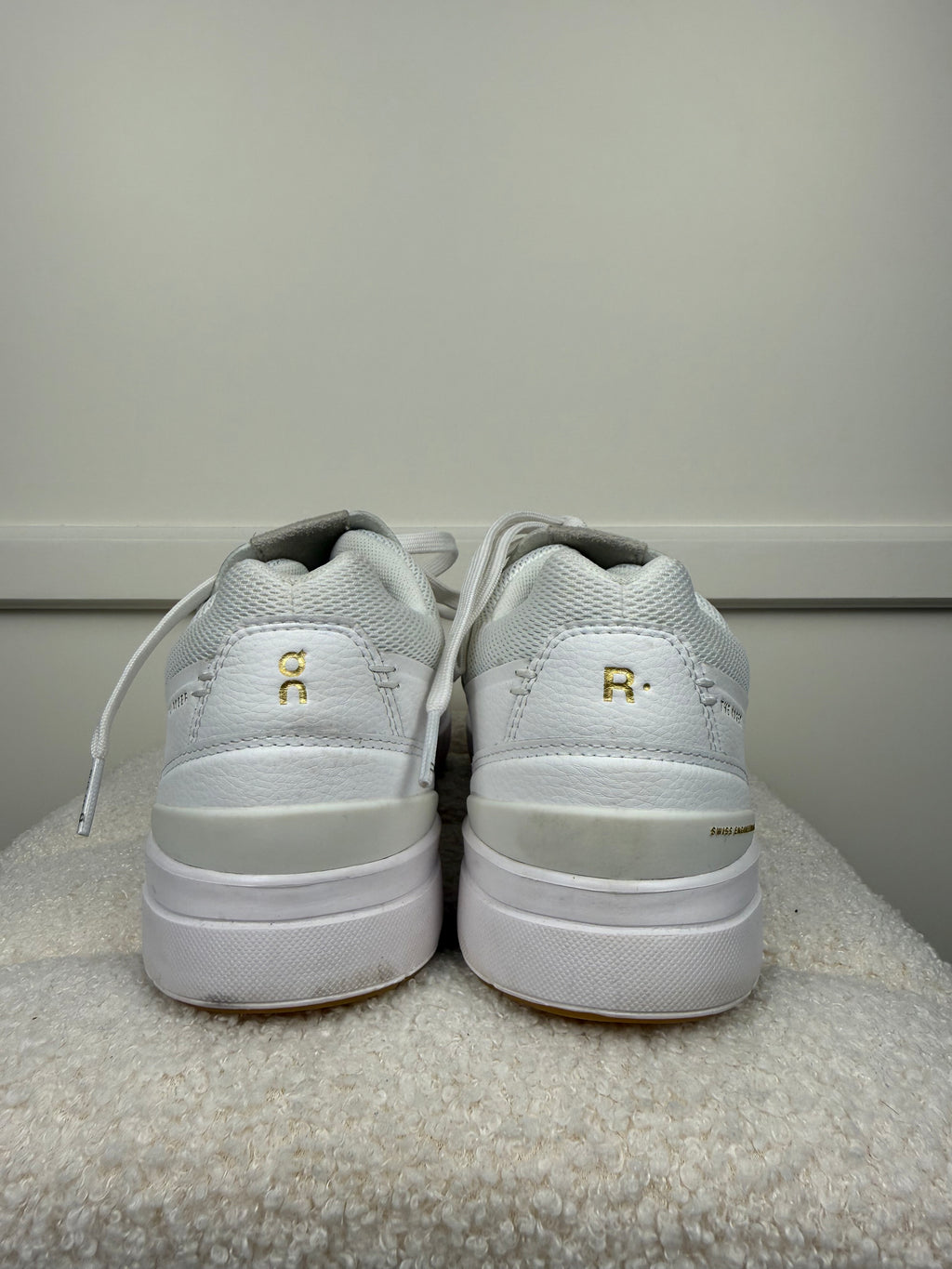 On Sneakers "The Roger" White Sz. 40 EU