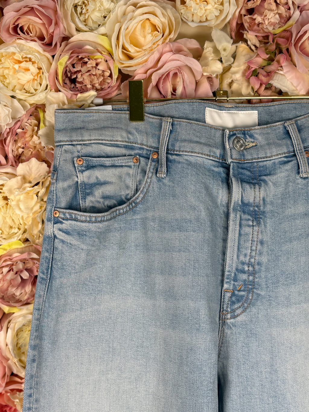 Mother Jeans "The Ditcher Crop" Light Blue Sz. 29