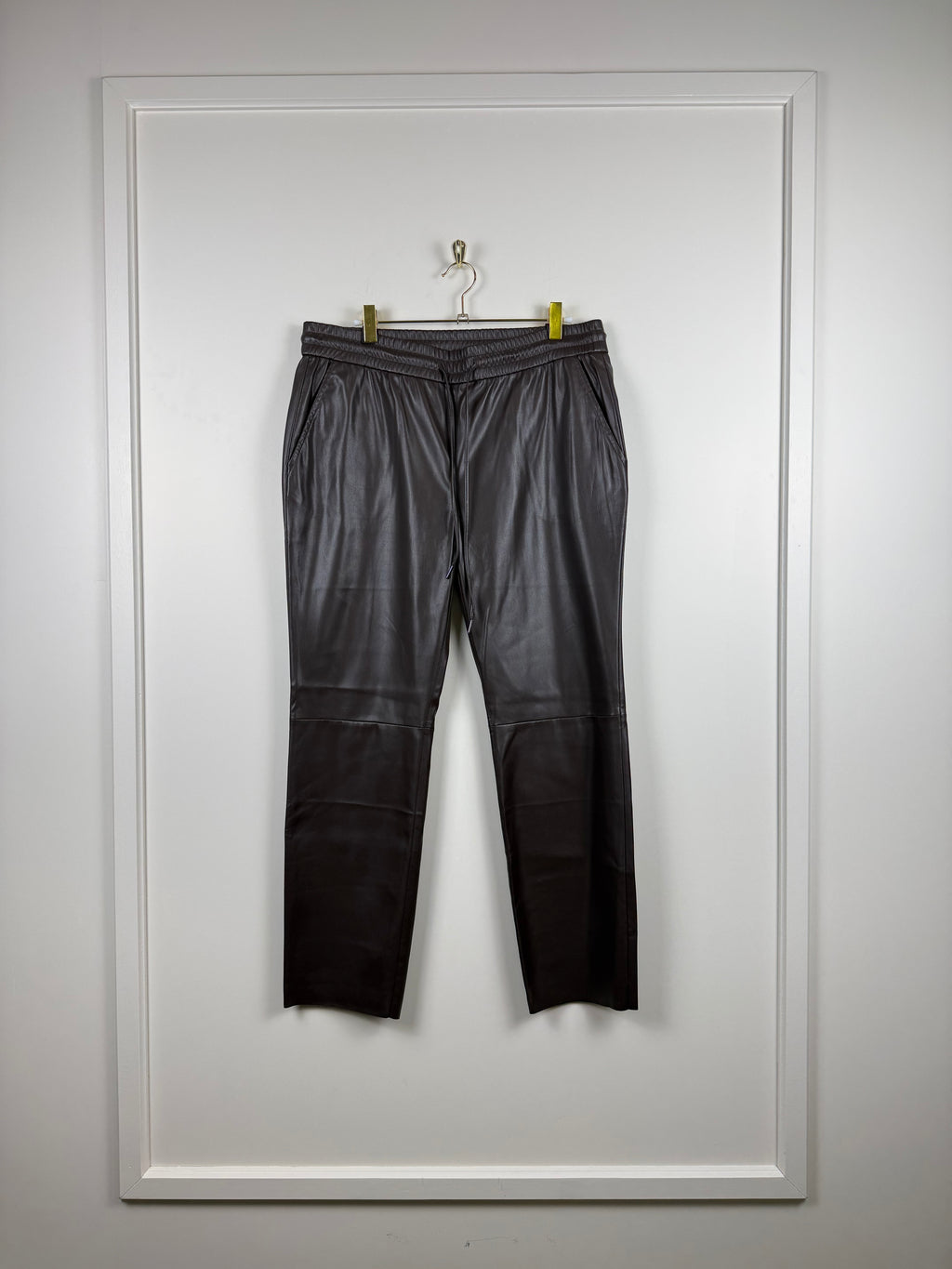 Juvia Lederimitat-Hose – Braun – Gr. L