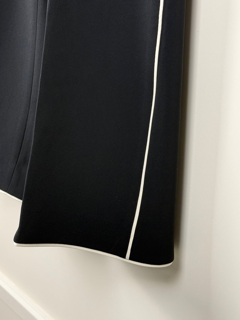 Theory Wide Pull On Hose – Schwarz – Gr. L (UK 12)