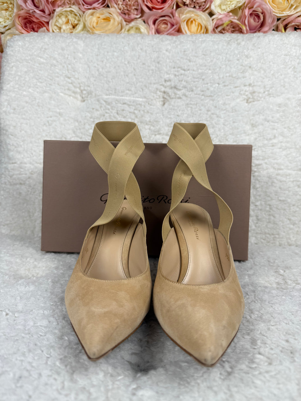 Gianvito Rossi Velour Heels Beige Sz. 38 EU