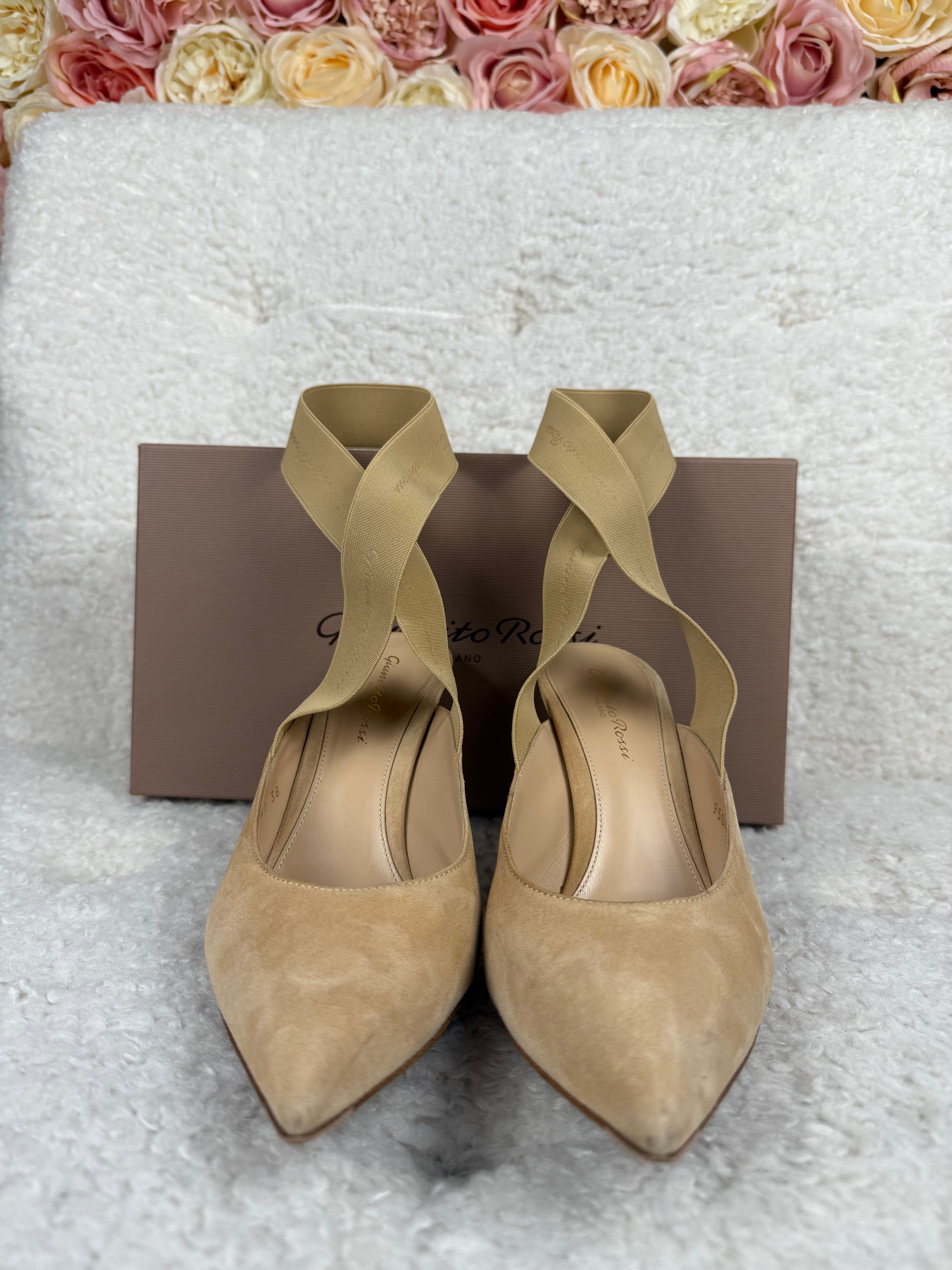 Gianvito Rossi Velour Heels Beige Sz. 38 EU