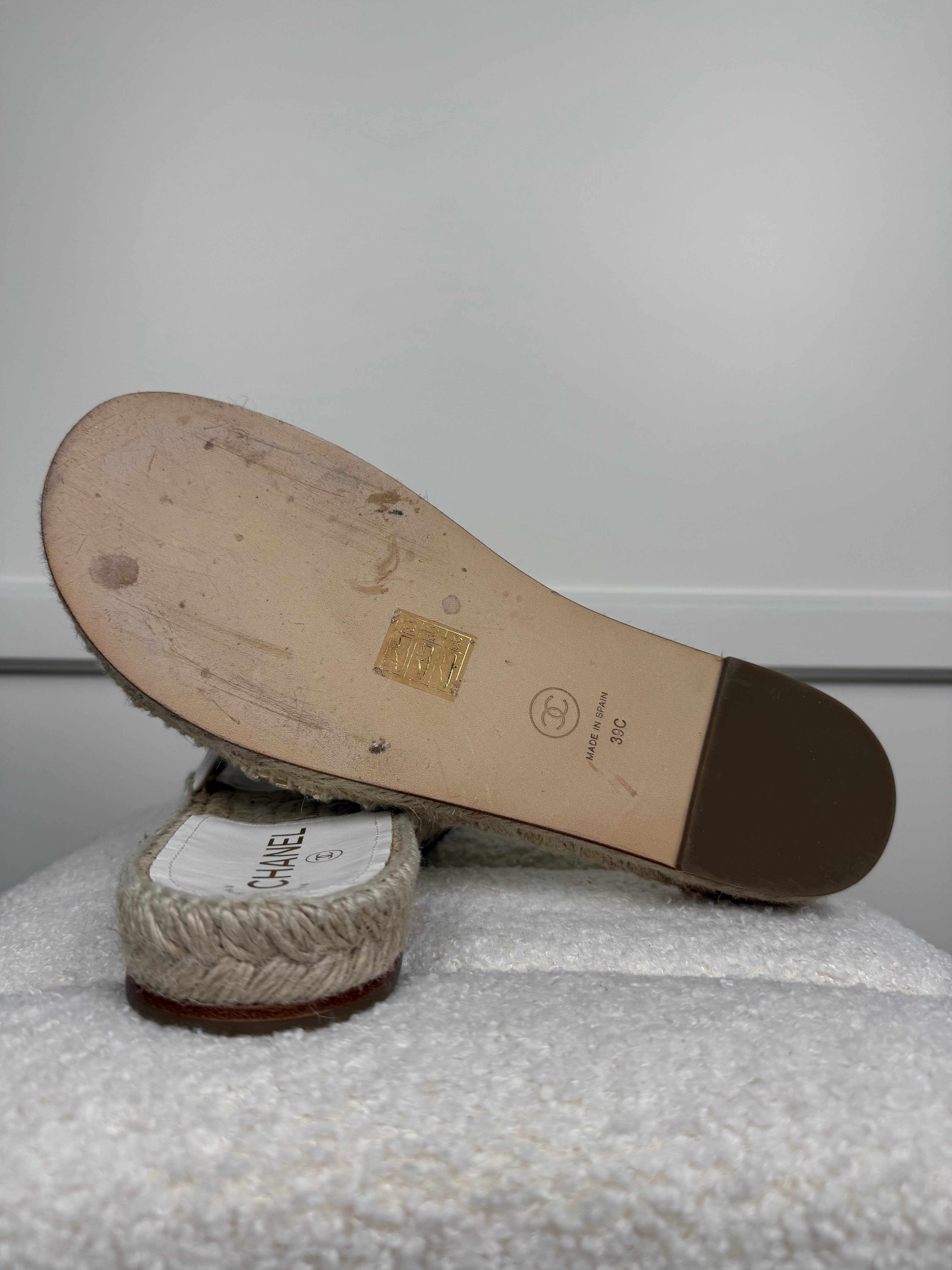 Chanel Chain Sandals White Beige Sz. 39 EU