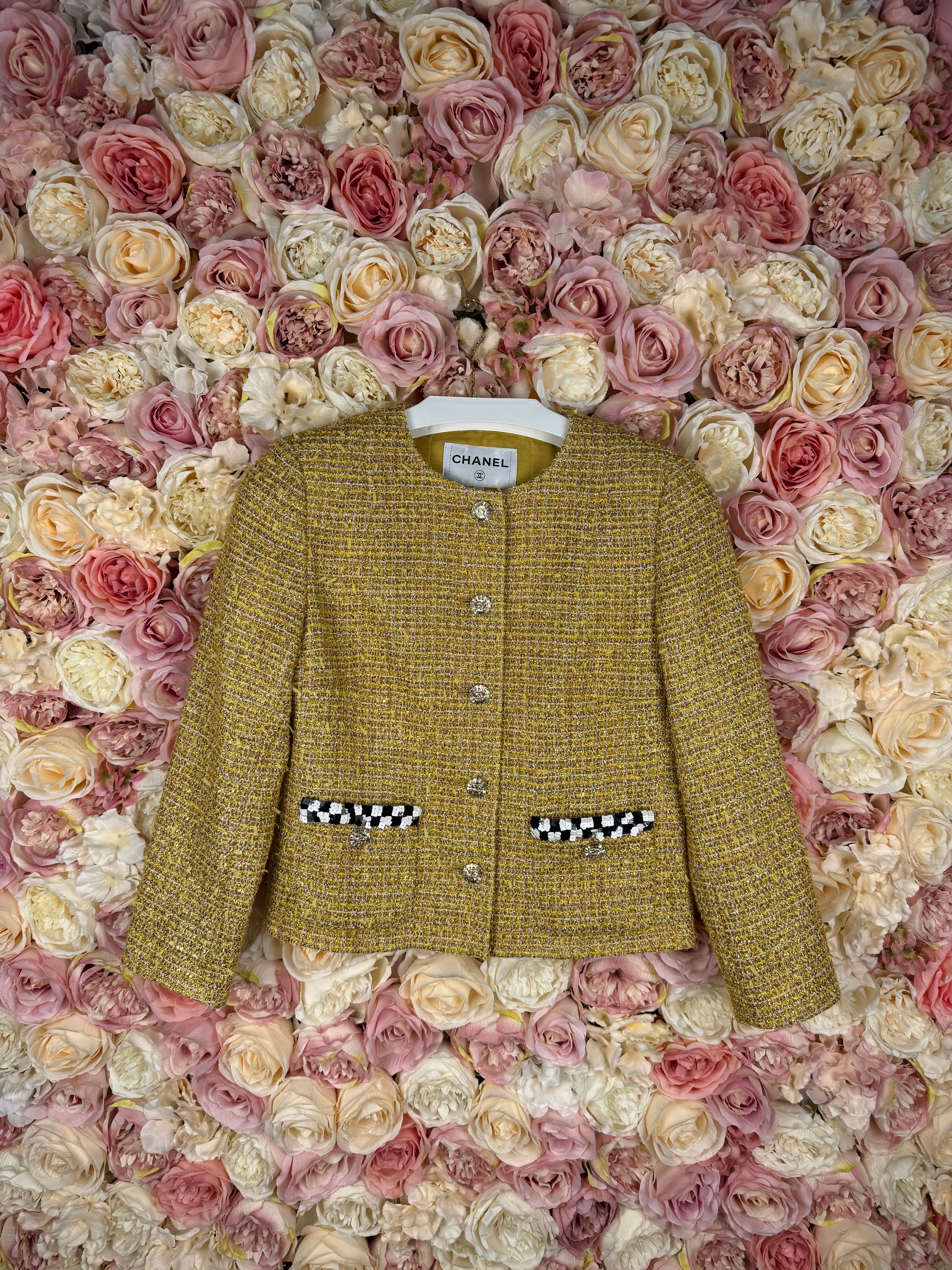 Chanel 2023 Tweed Jacket Gold Yellow Sz. 34 DE (36 FR)
