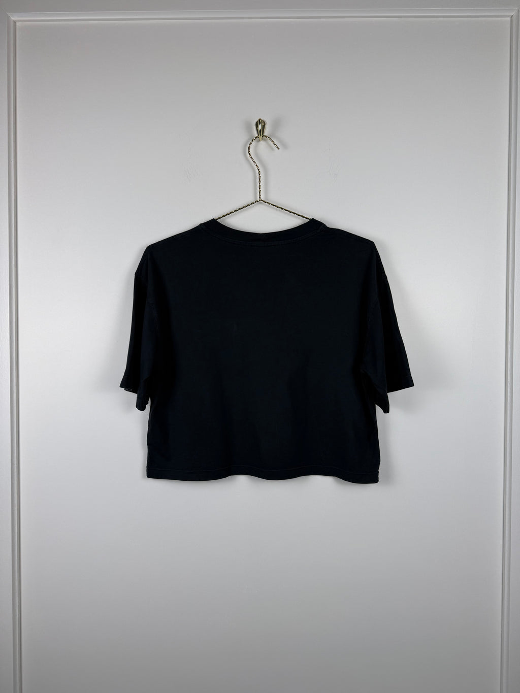 Sandro Crop T-Shirt mit Schriftzug – Schwarz/Gelb – Gr. S (1)