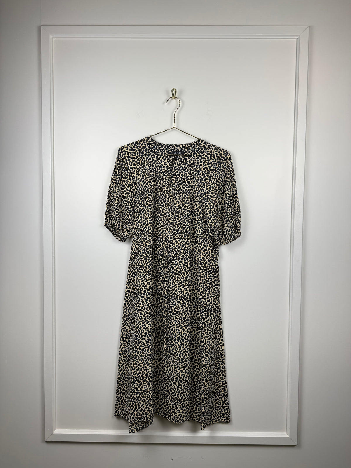 A.P.C. Kleid mit Leo-Print – Beige/Schwarz – Gr. 36 DE (38 FR)
