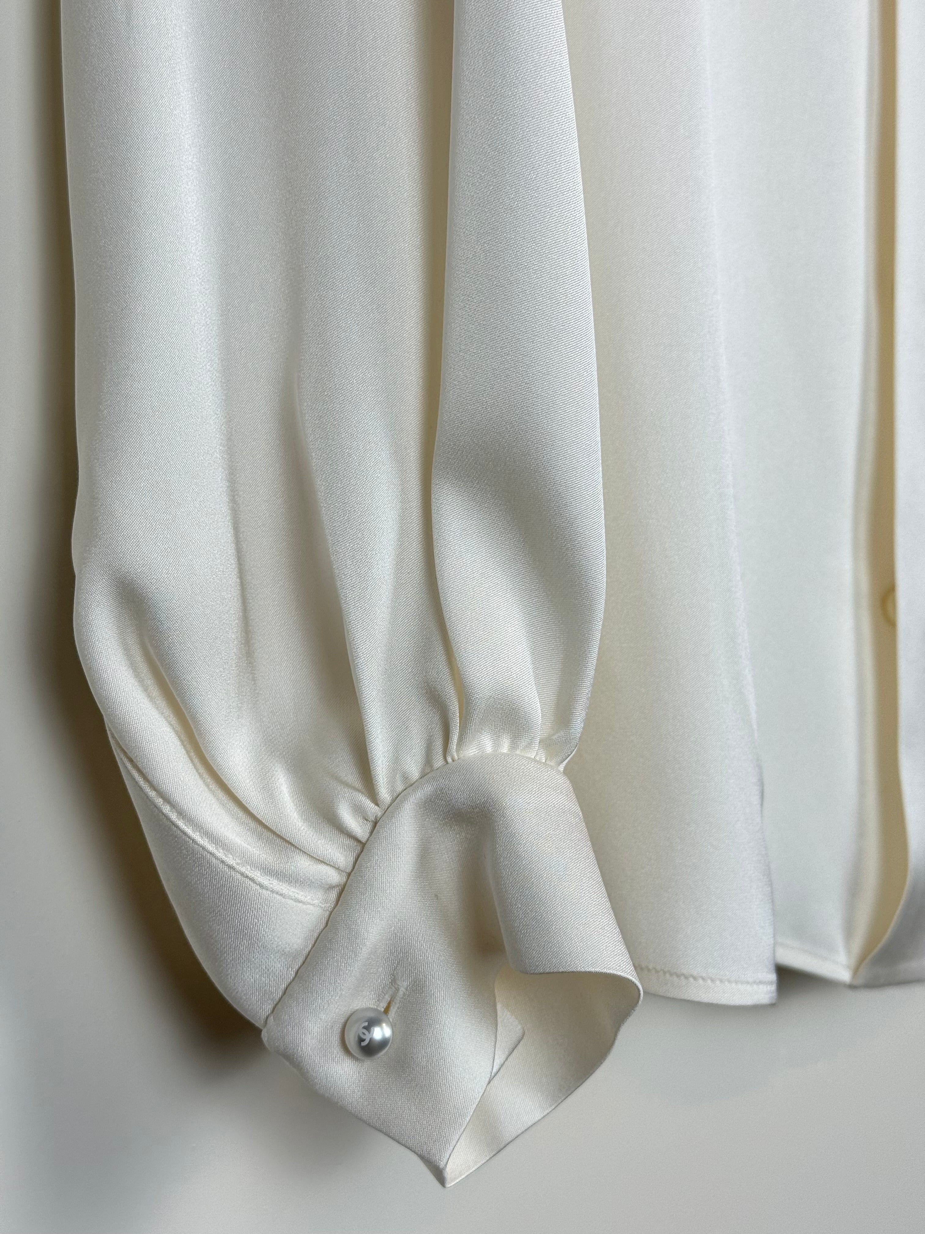 Chanel Silk Blouse Cream Sz. 42 DE (44 FR)