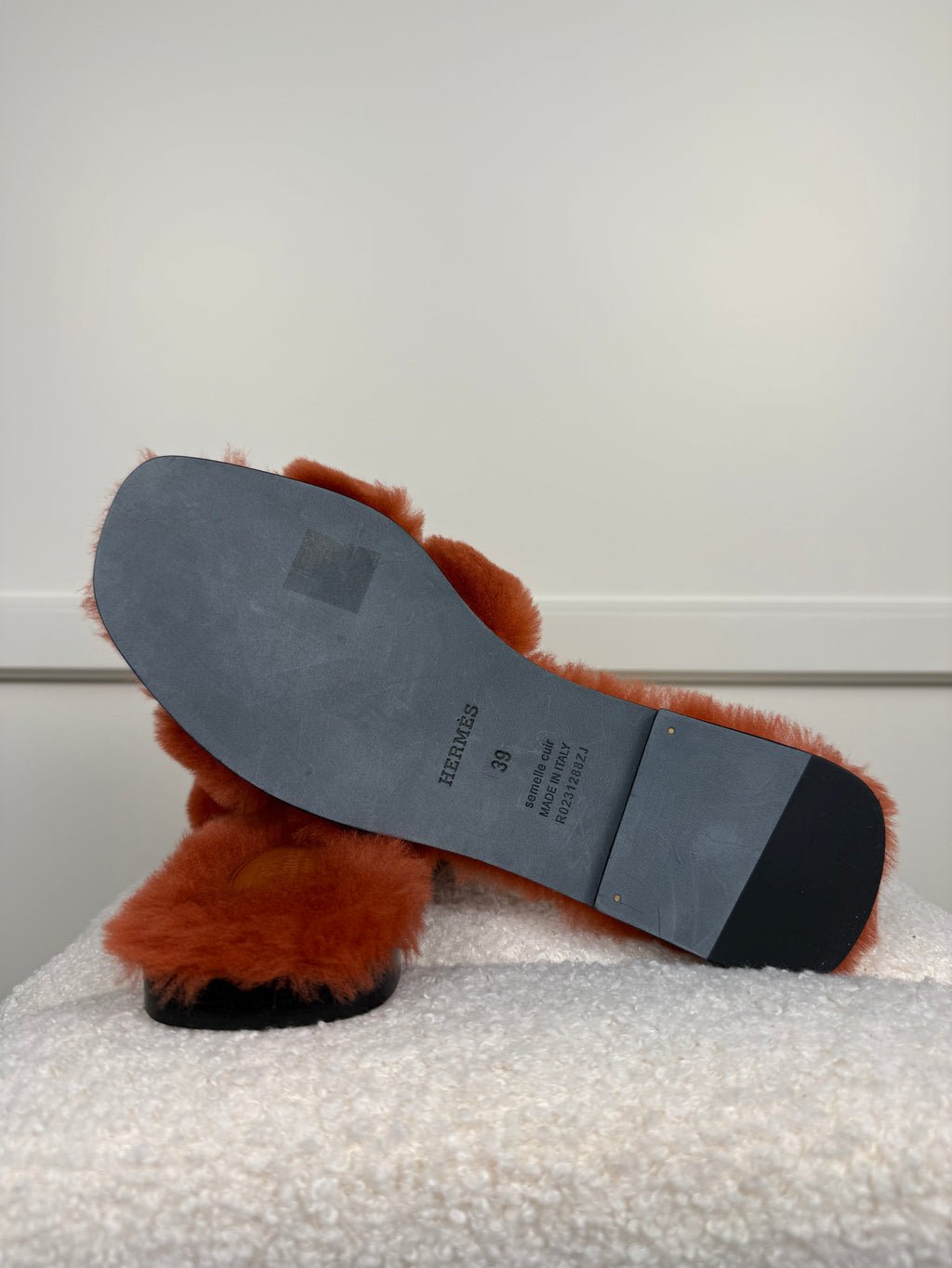 Hermès Fluffy Oran Sandals Light Red Sz. 39 EU