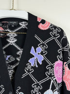 Chanel Kaschmir-Cardigan mit CC-Motiv – Mehrfarbig – Gr. 40 DE (42 FR)