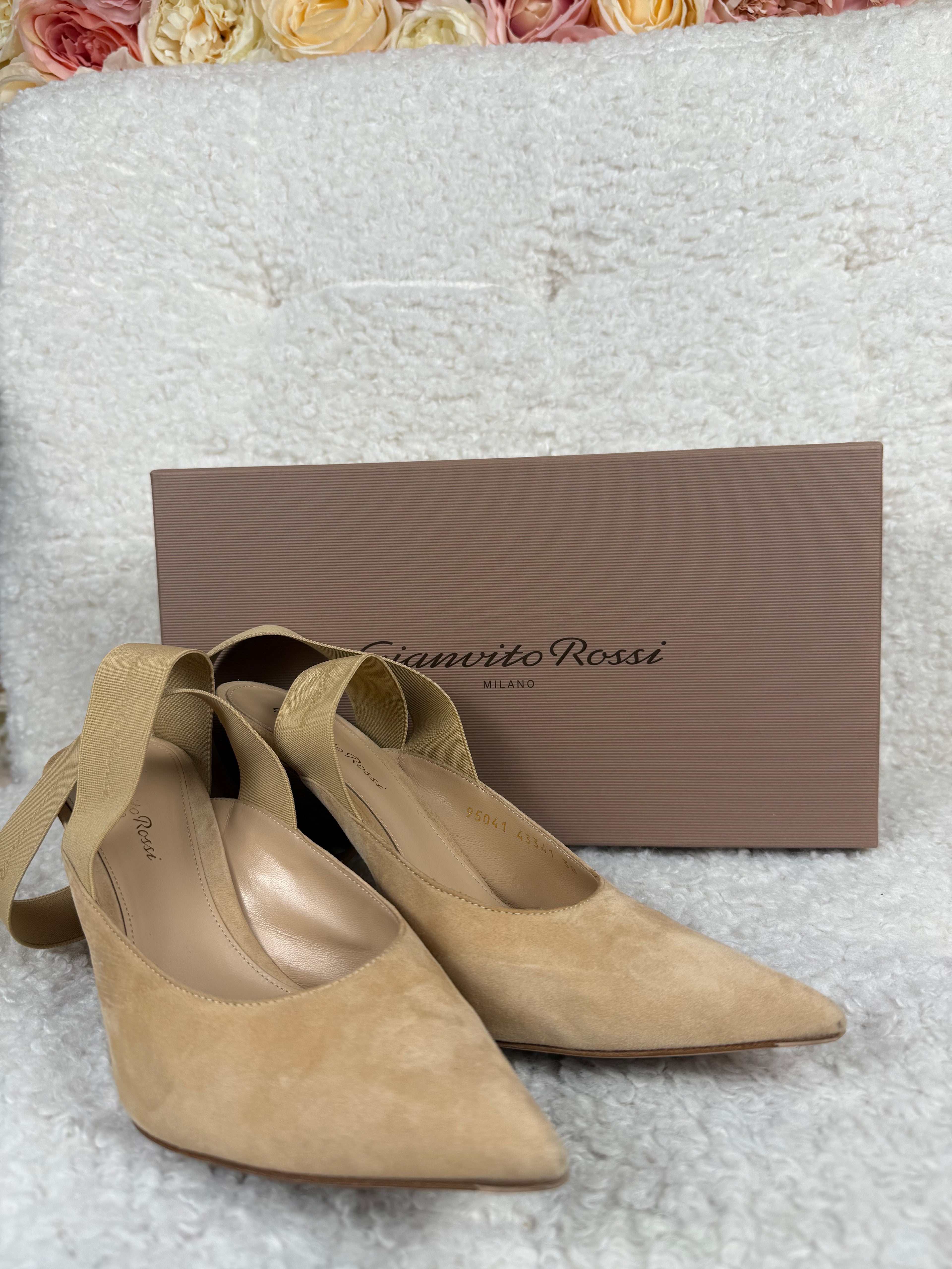 Gianvito Rossi Velour Heels Beige Sz. 38 EU