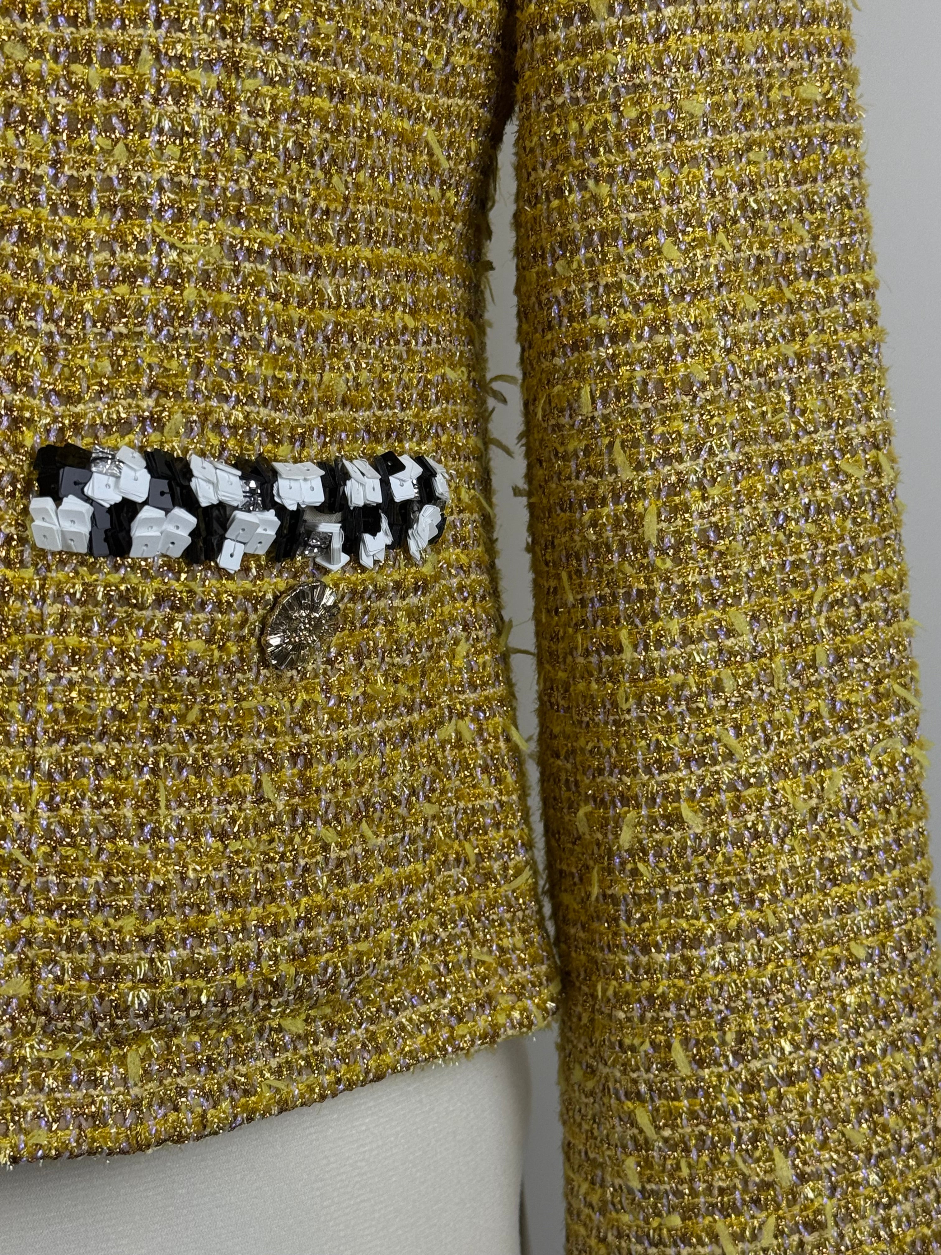Chanel 2023 Tweed Jacket Gold Yellow Sz. 34 DE (36 FR)