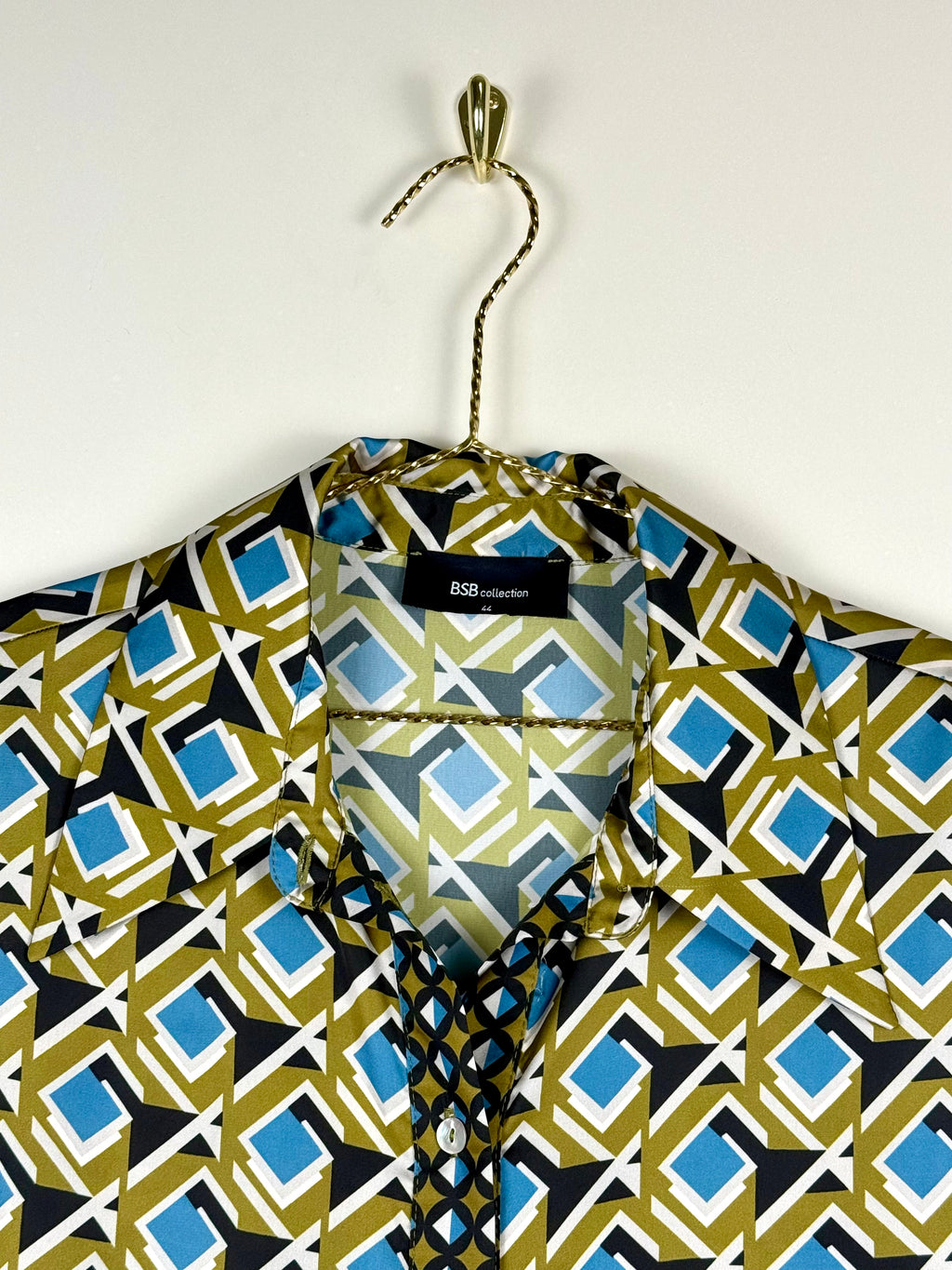 BSB Collection Blouse Green Multi with Feathers Sz. L