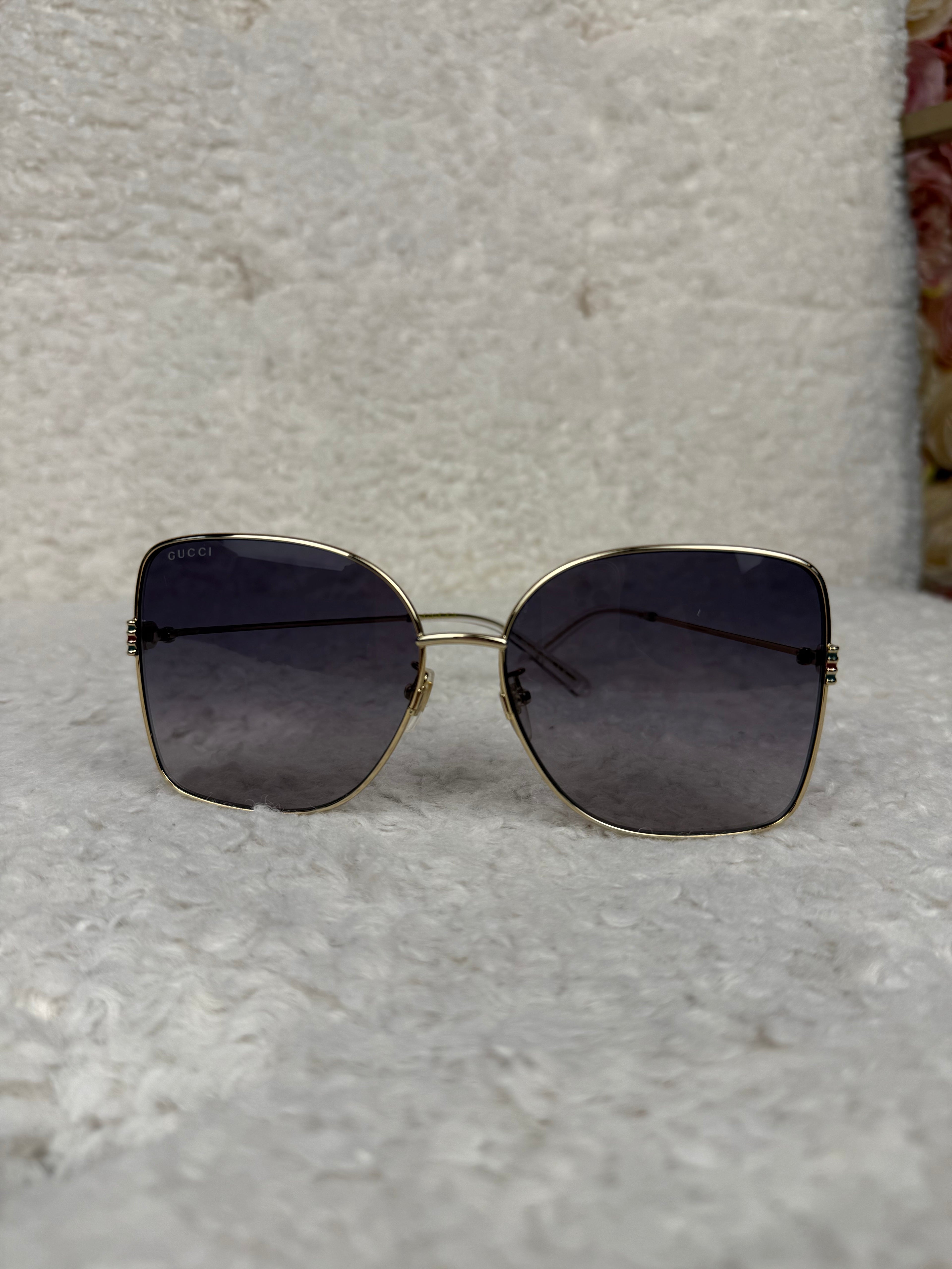 Gucci Metal Frame Sunglasses Gold Grey