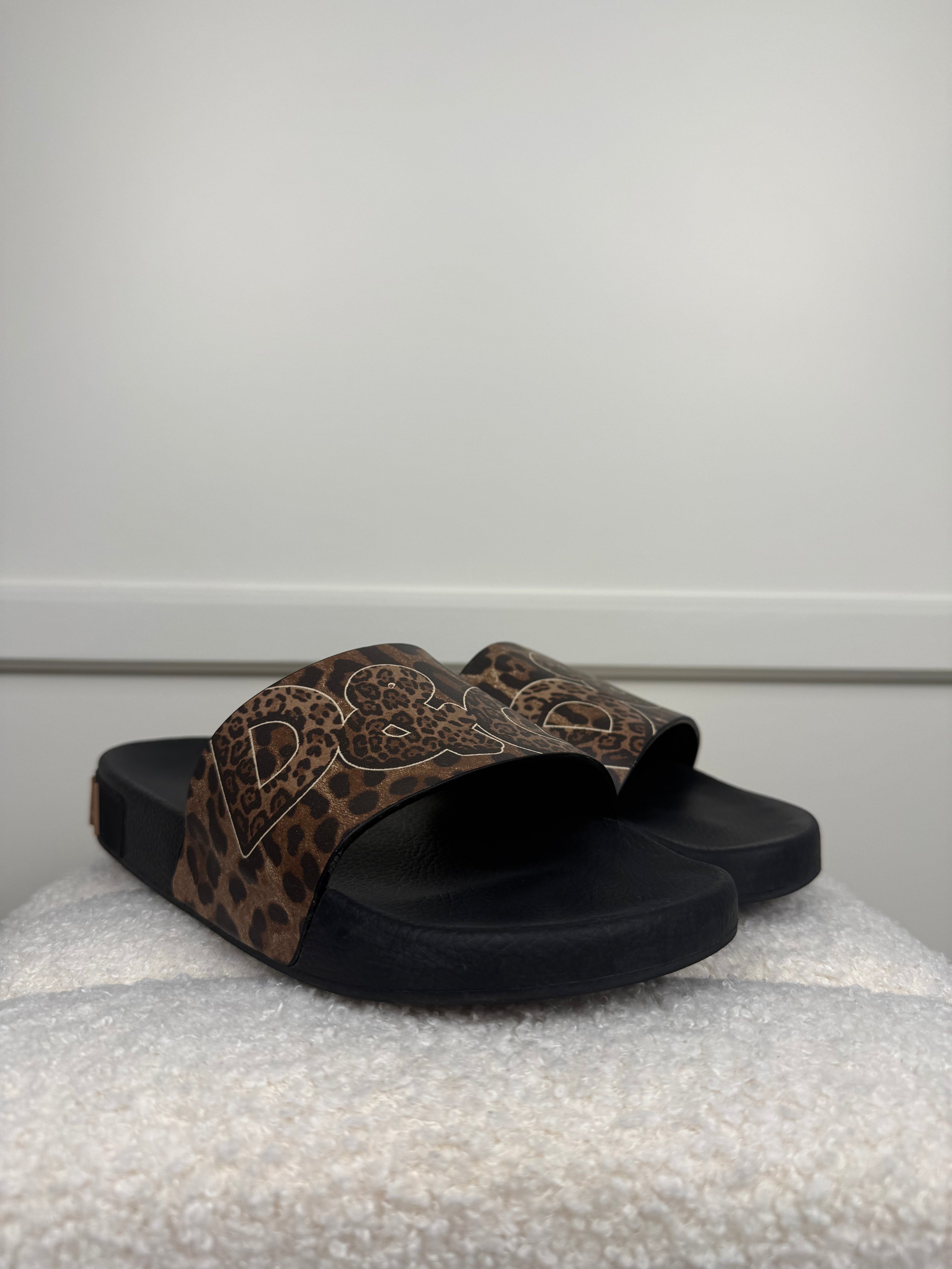 Dolce & Gabbana Slides Leo Print Sz. 38 EU