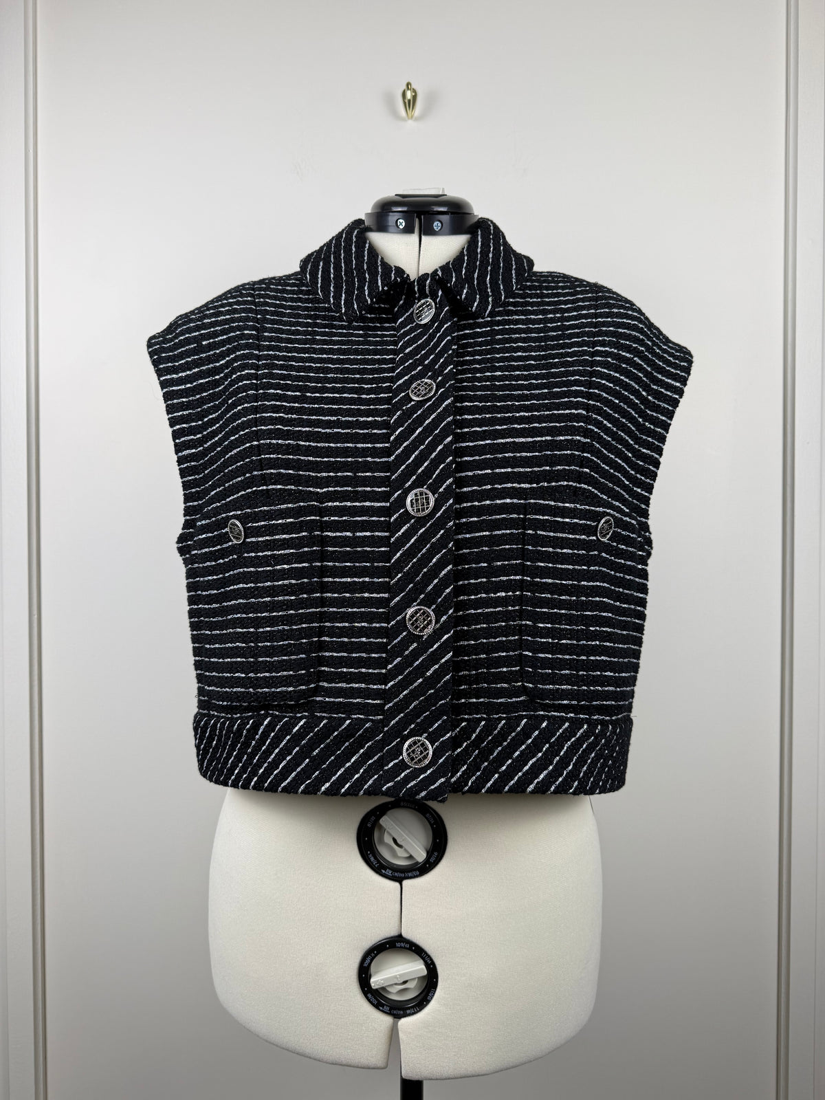 Chanel 23P Tweed Vest – Black/Silver – Size 40 DE (42 FR)