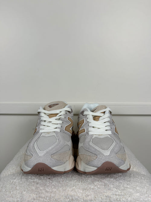 New Balance 9060 Sneakers – Beige/Weiss – Gr. 38.5 EU