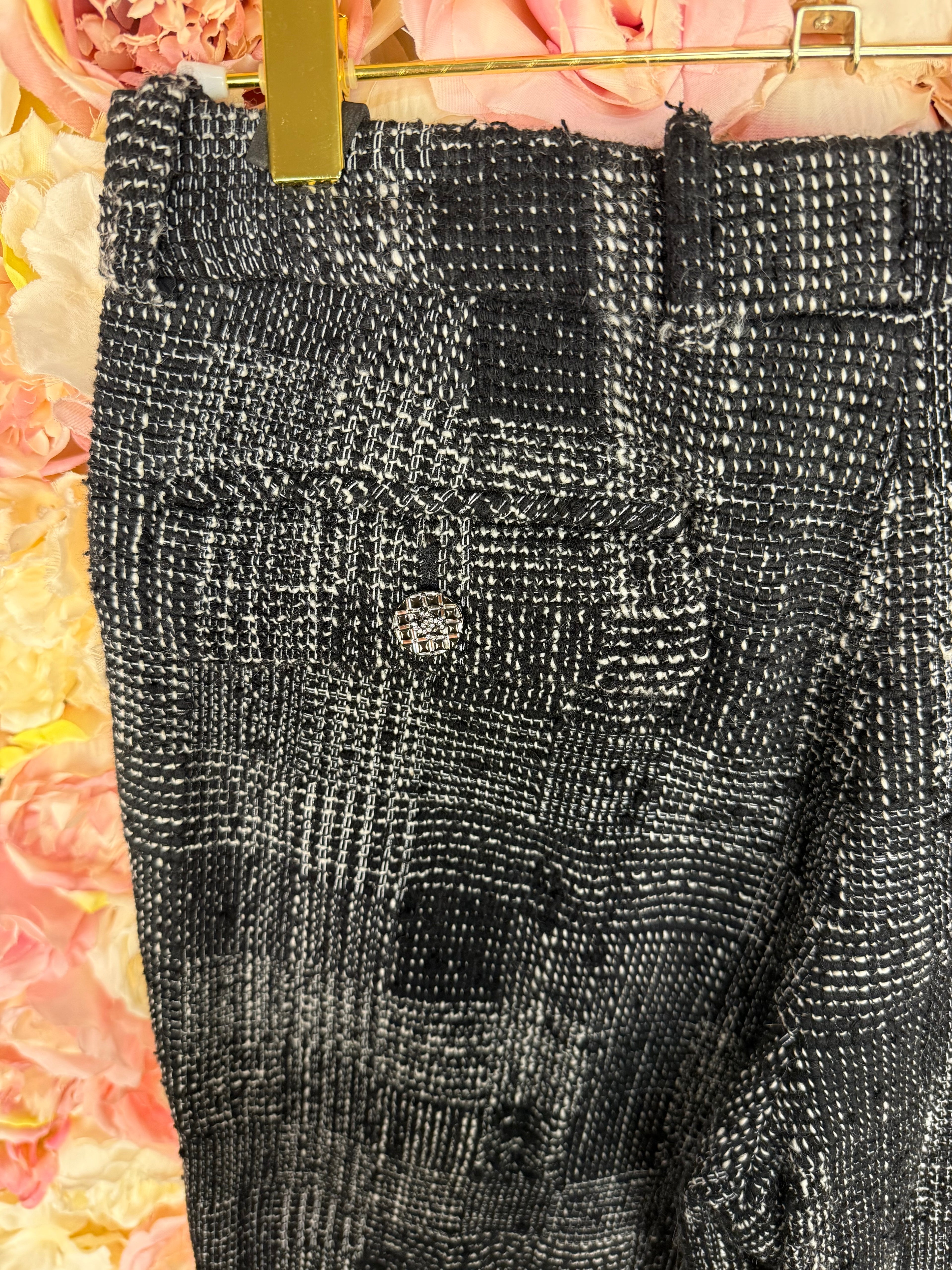 Chanel 22A Tweed Pants Grey Sz. 32 DE (34 FR)