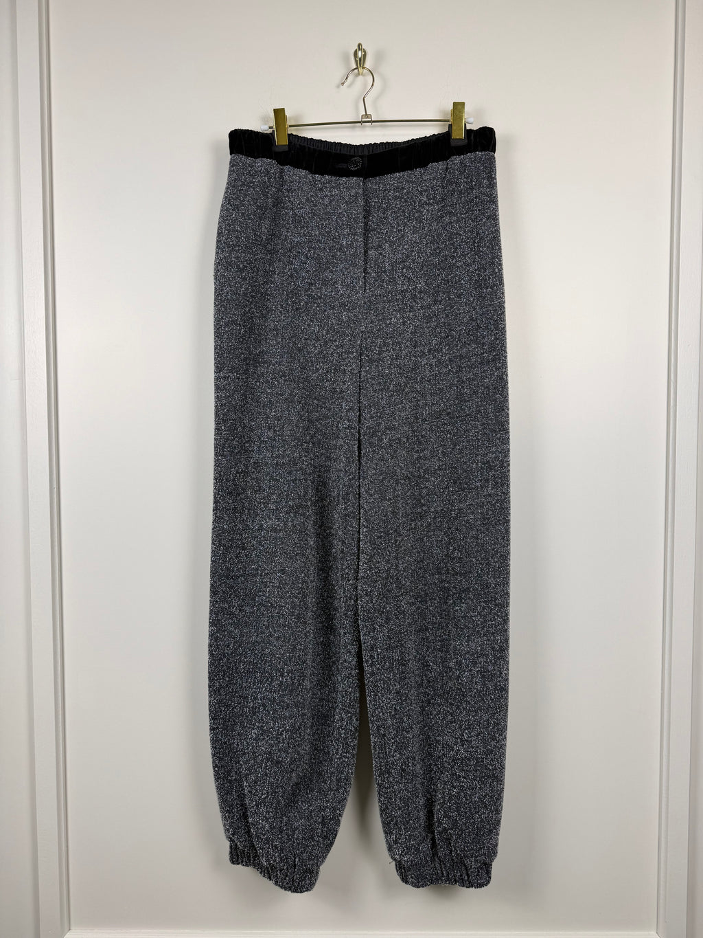 Chanel Jogginghose – Grau/Schwarz – Gr. 38 DE (40 FR)