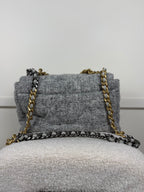 Chanel 19 Large Tweed Tasche – Grau