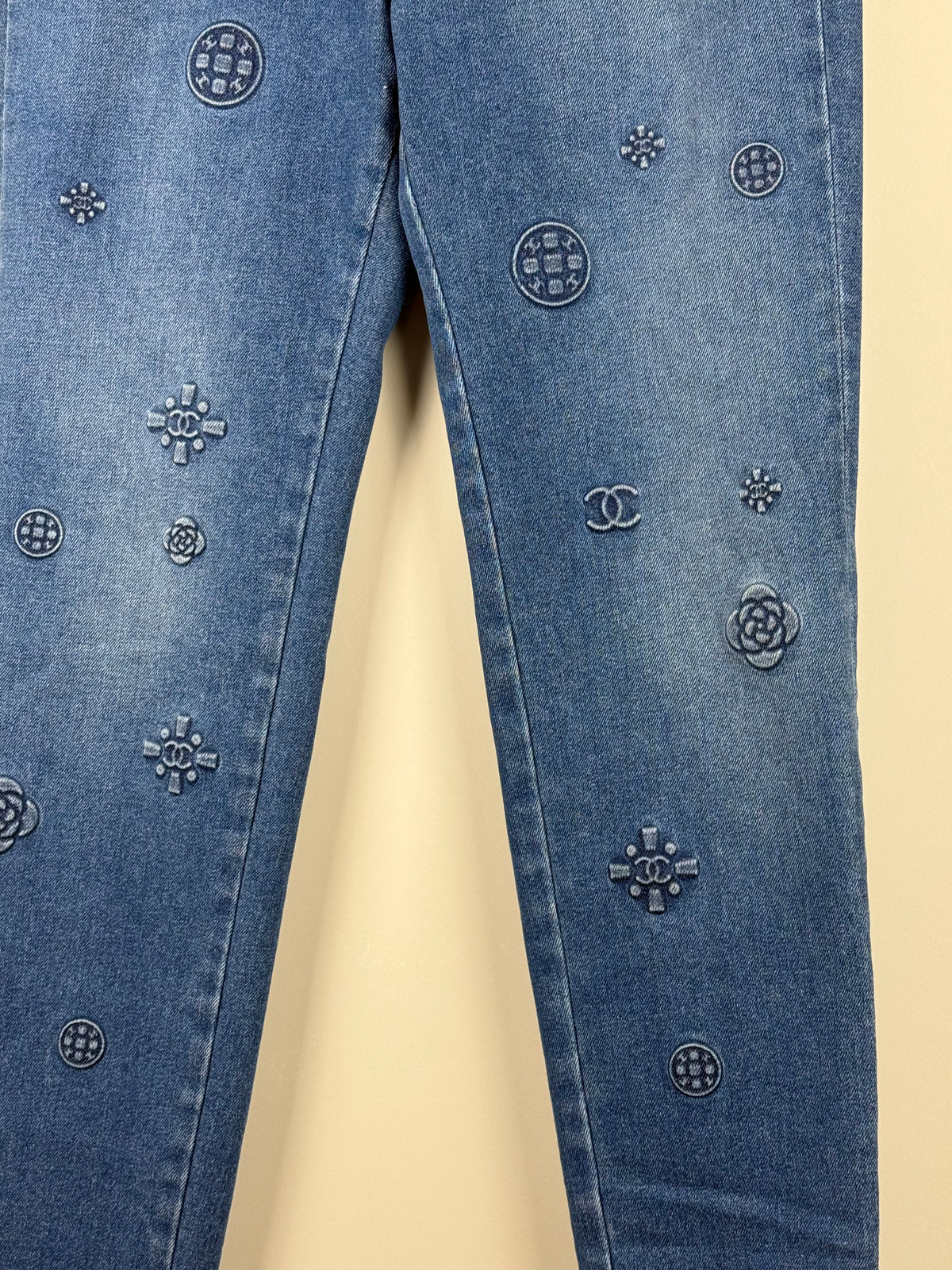 Chanel 22P Blue Jeans Sz. 38 DE (40 FR)