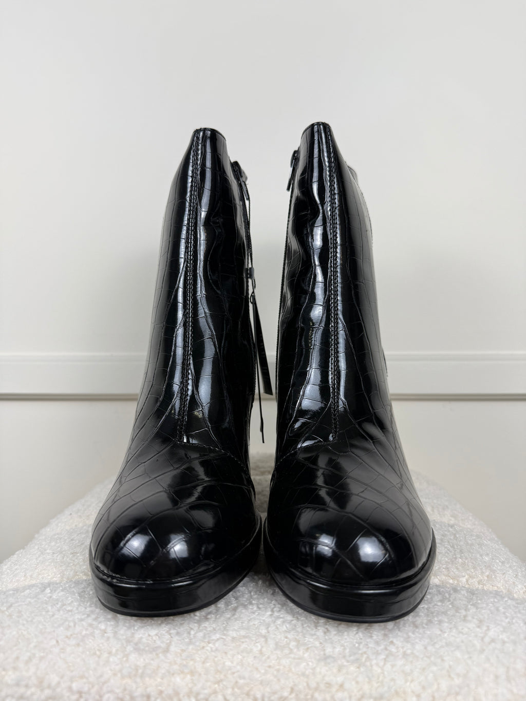 Vero Moda Stiefel aus geprägtem Lack – Schwarz – Gr. 39 EU