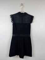 Maje Playsuit mit Spitze – Schwarz – Gr. 34 DE (36 FR)