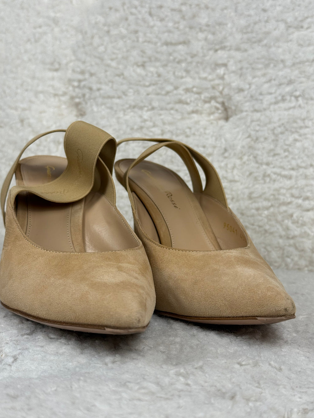 Gianvito Rossi Velour Heels Beige Sz. 38 EU