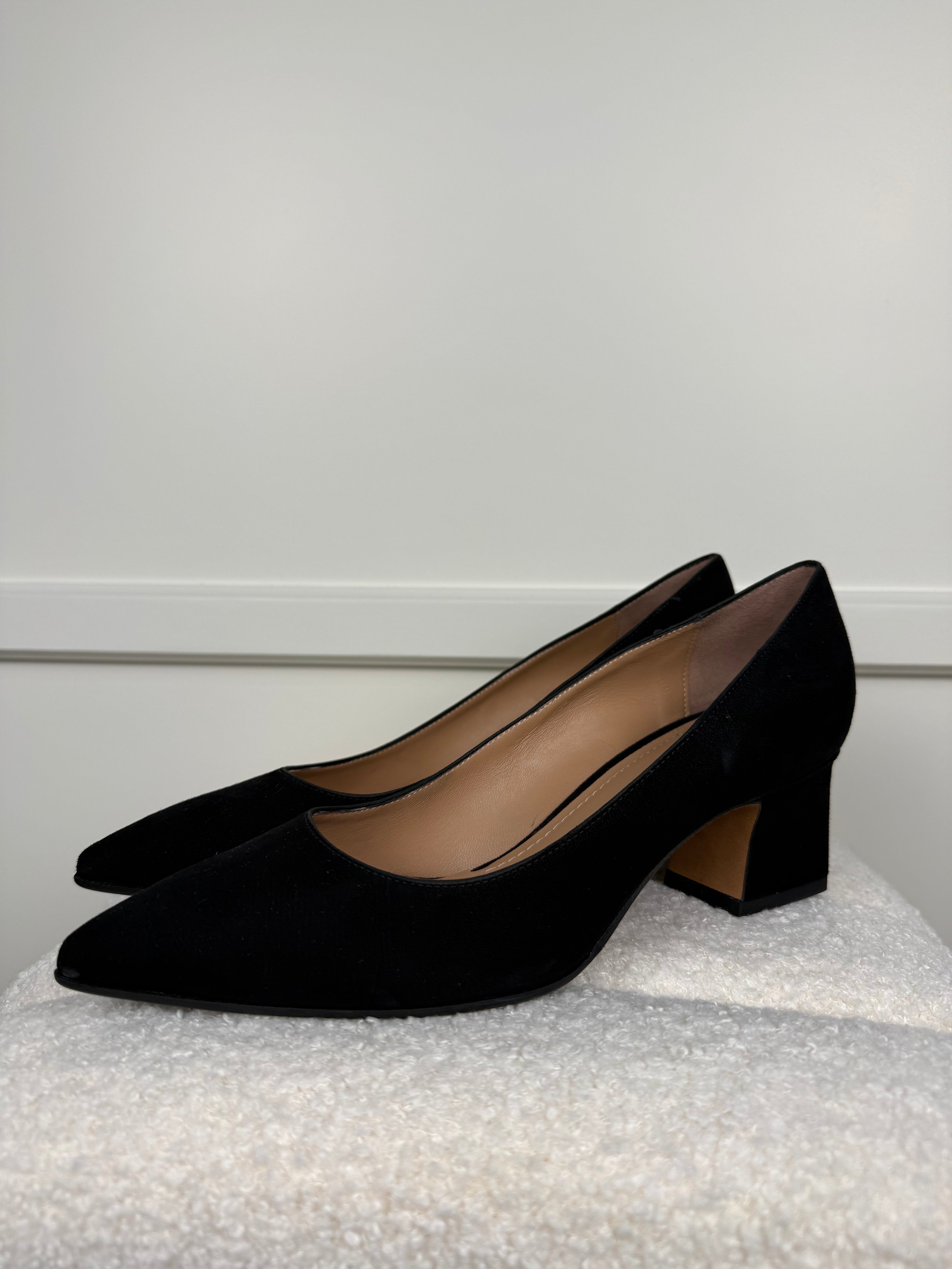 Benci Brothers Suede Heels Black Sz. 38 EU