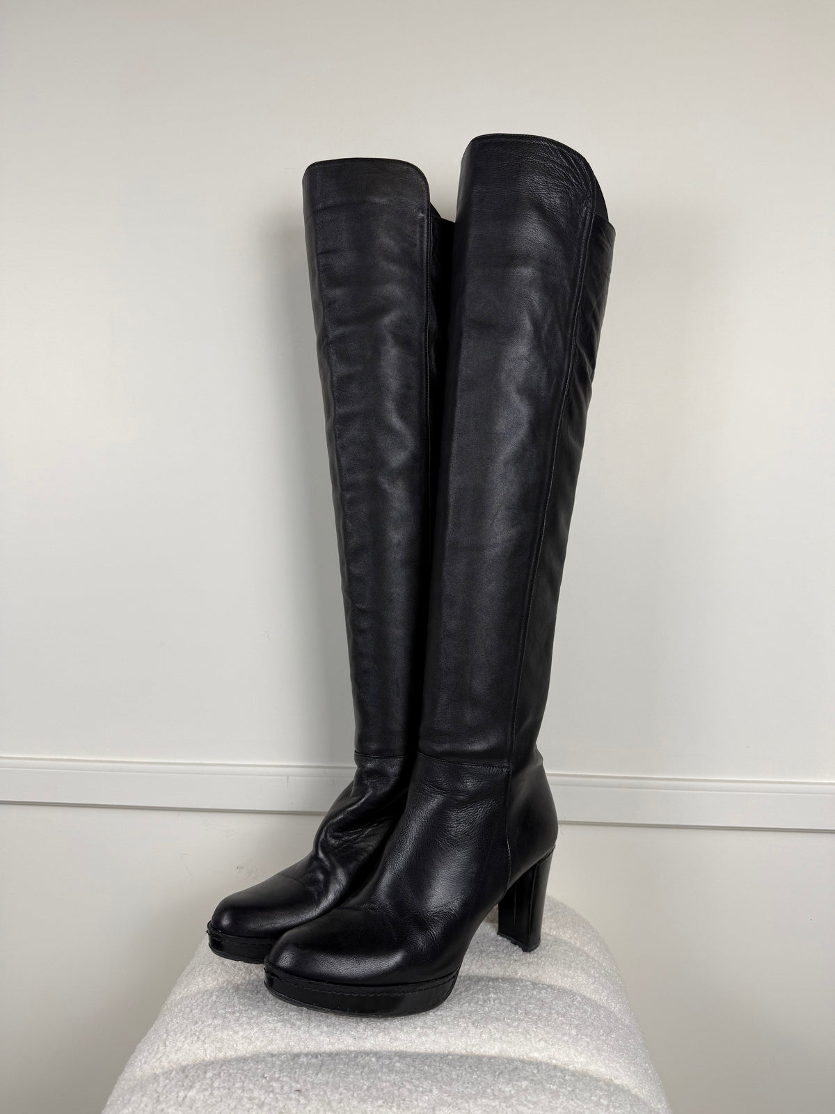 Stuart Weitzman Kniehohe Stiefel – Schwarz – Gr. 38 EU