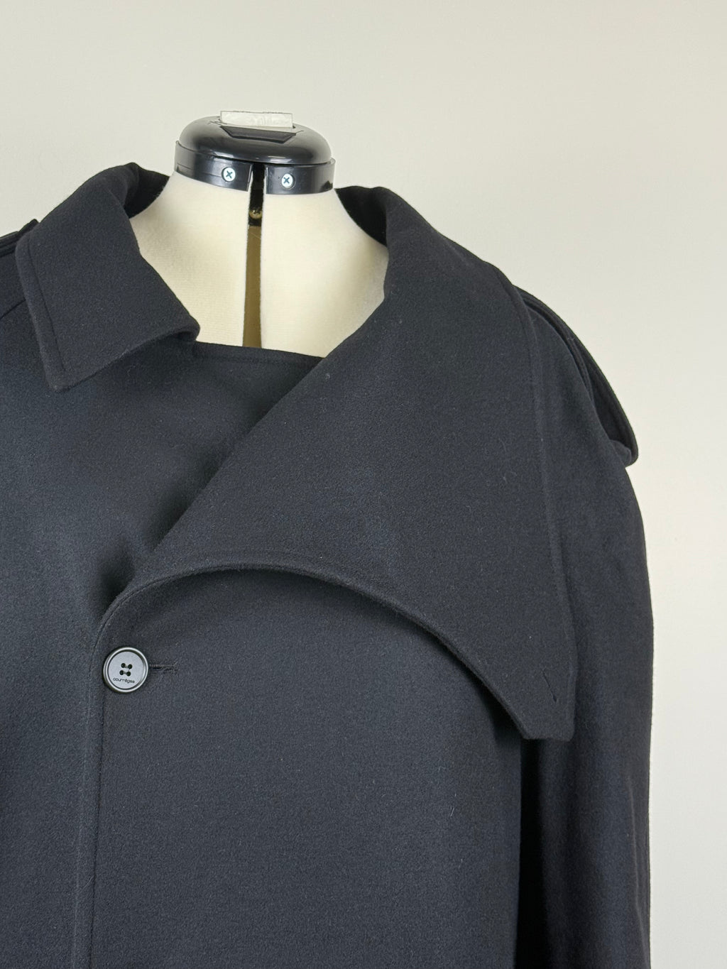 Courrèges Oblique Woll Mantel – Schwarz – Gr. S