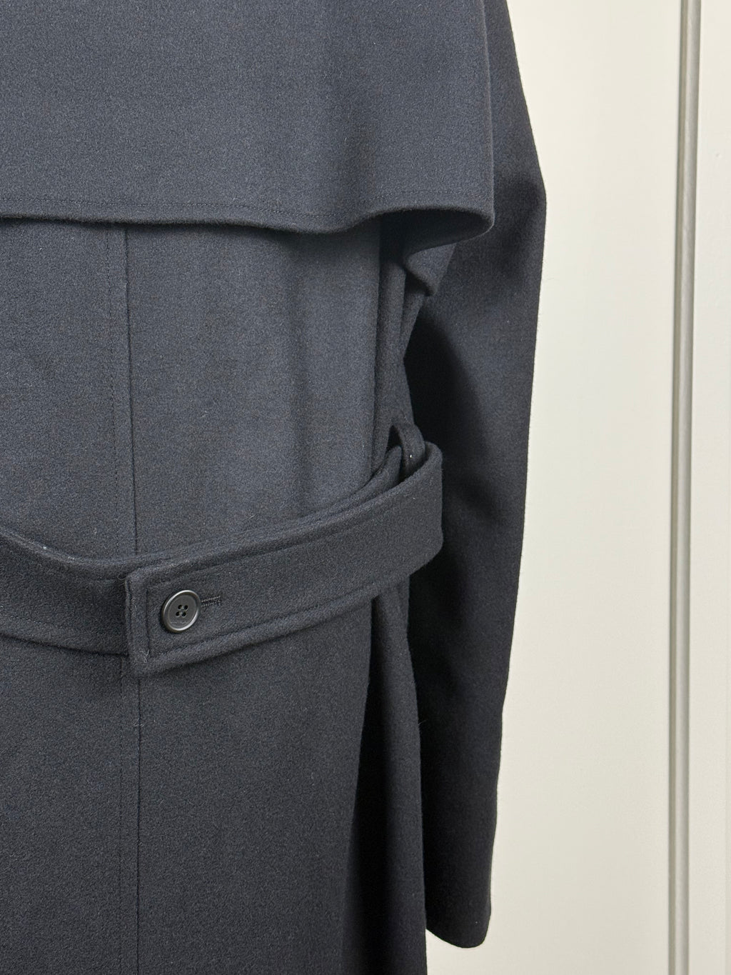 Courrèges Oblique Woll Mantel – Schwarz – Gr. S