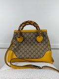 Gucci Bamboo Diana Satchel-Tasche aus GG Canvas – Gelb
