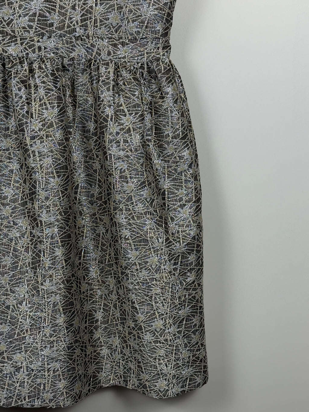 Blugirl Blumarine Kleid mit Schmucksteinen – Silber – Gr. 38 DE