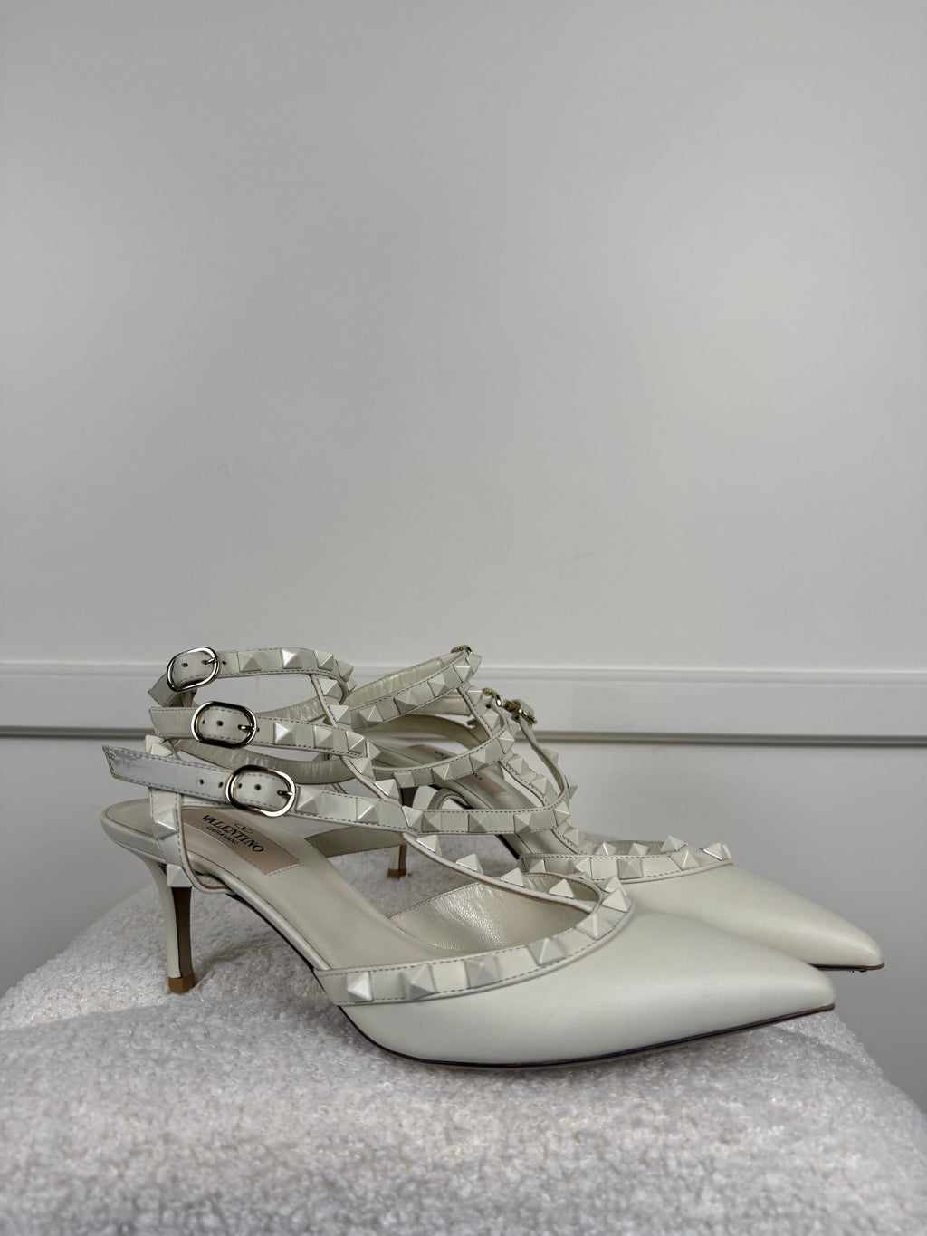 Valentino Rockstud Pumps – Weiss – Gr. 37.5 EU