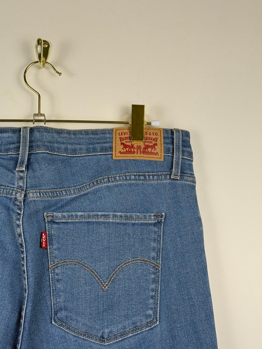 Levi's 721 High Rise Skinny Jeans Light Blue Sz. 32