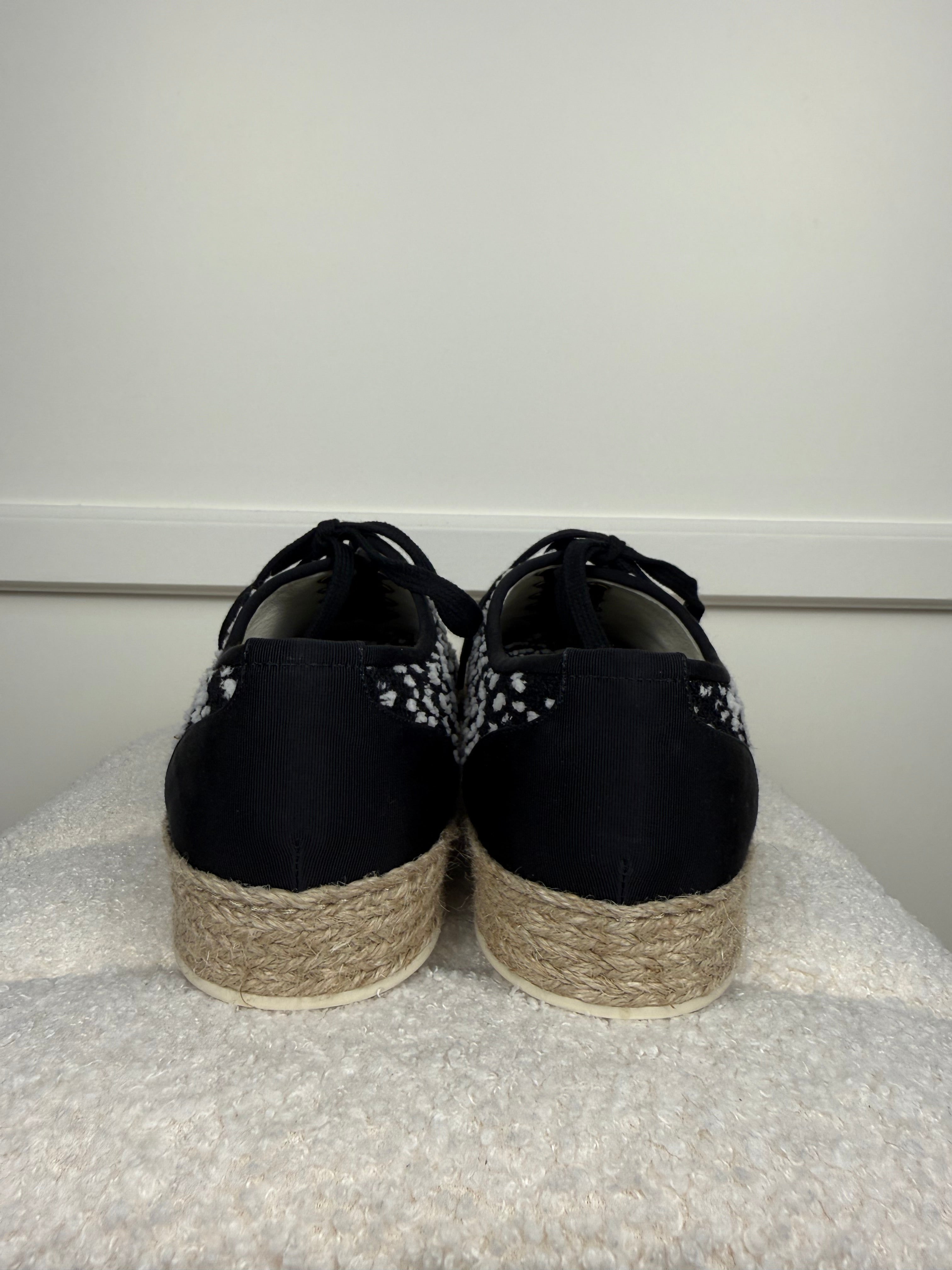Chanel Lace Up Tweed Espadrilles Black White Sz. 40 EU